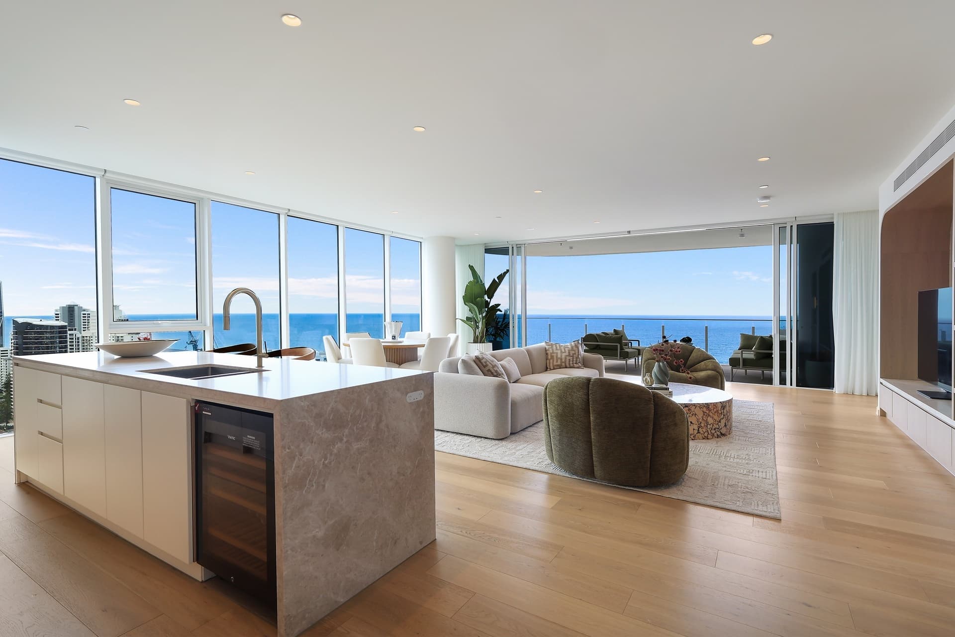 2601/4-6 Rosewood Avenue, Broadbeach, QLD, 4218, Broadbeach - Thumbnail 6