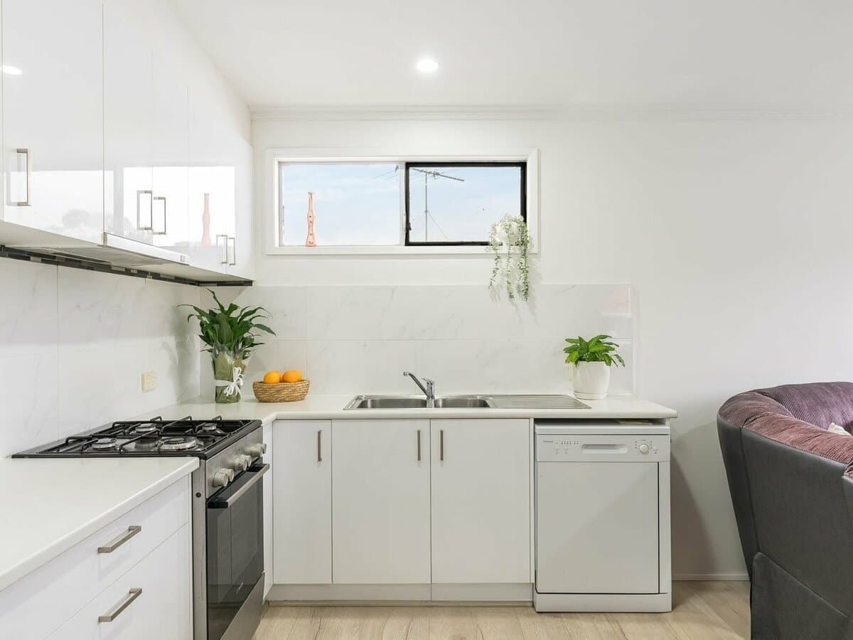 2 / 228 Roslyn Road, Highton, VIC, 3216, Highton - Thumbnail 2