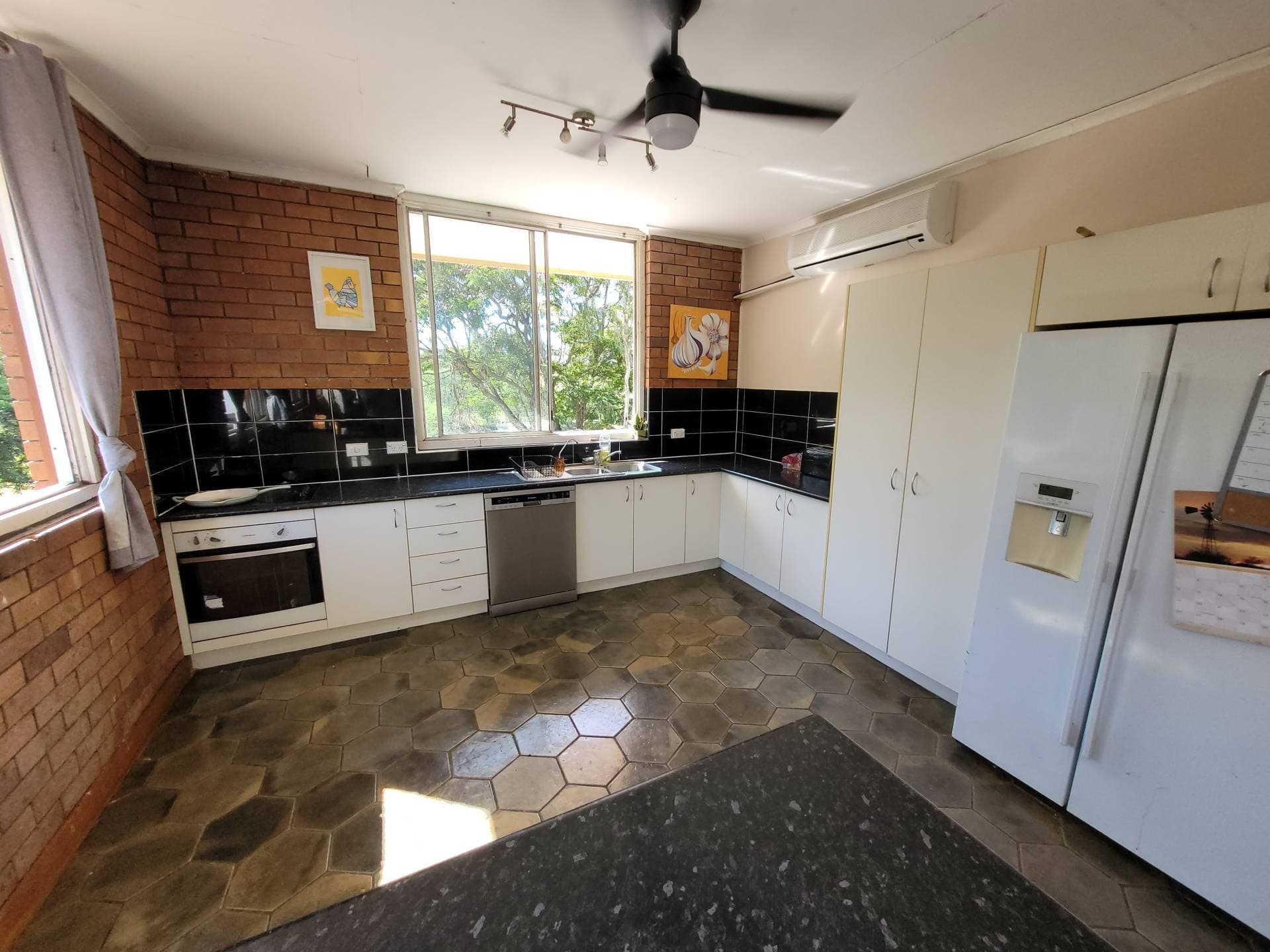 202 Canoona Rd, Fairy Bower QLD 4700, Fairy Bower - Thumbnail 6