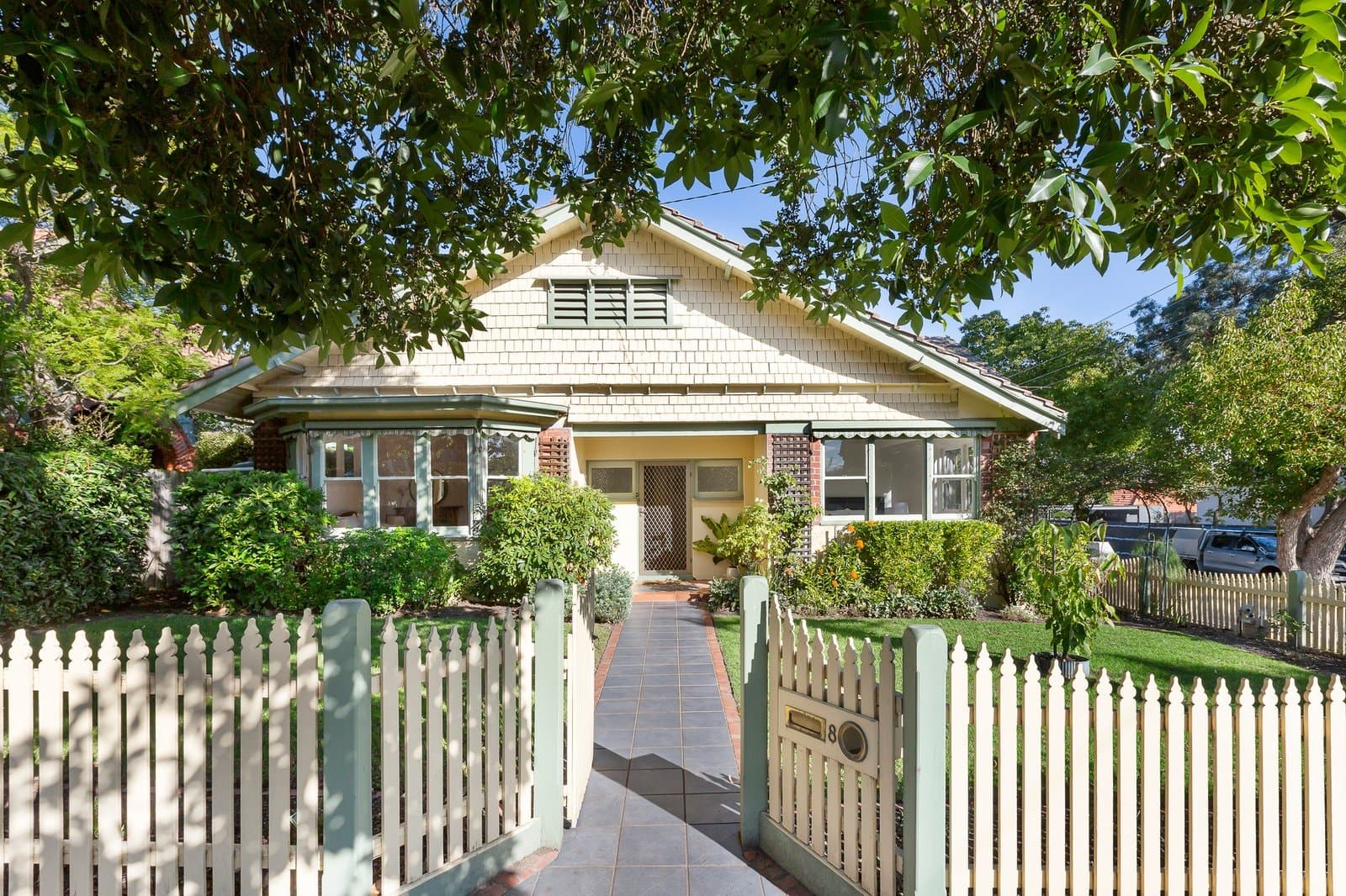 8 Rae Street, Hawthorn - Image 1