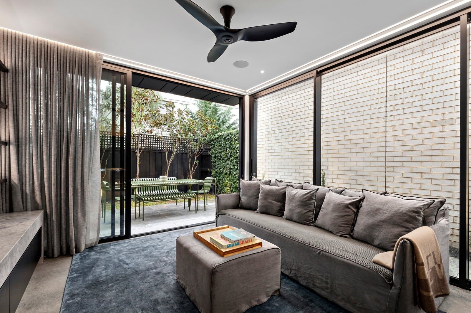 22 Lyons Street, Port Melbourne - Thumbnail 3