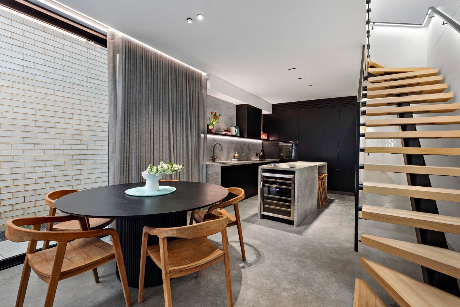 22 Lyons Street, Port Melbourne - Thumbnail 4