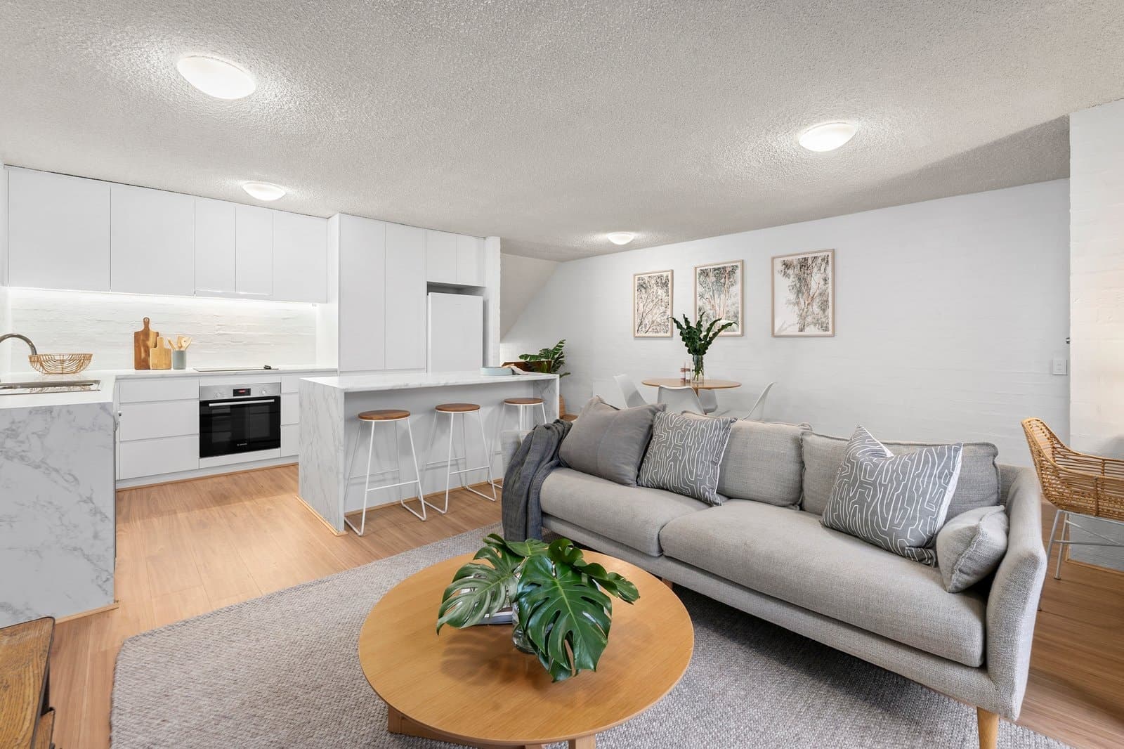 52A Napier Street, South Melbourne - Thumbnail 2