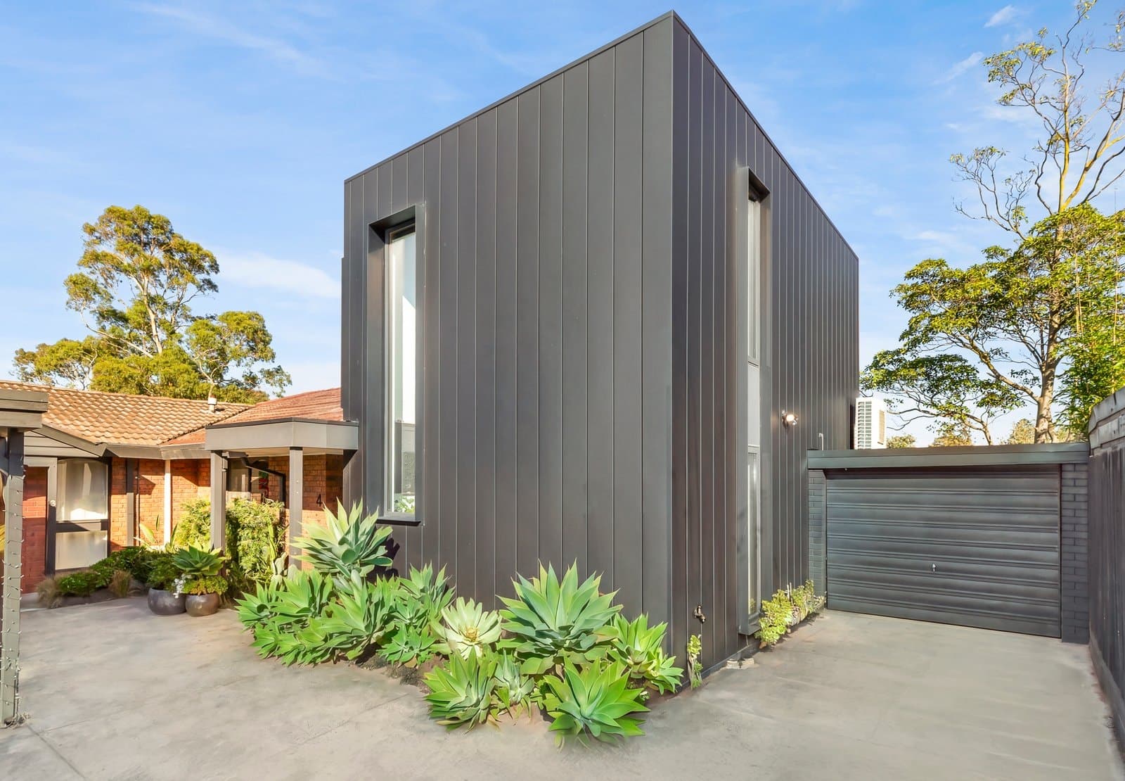 4/2 Moira Avenue, Highett - Image 1