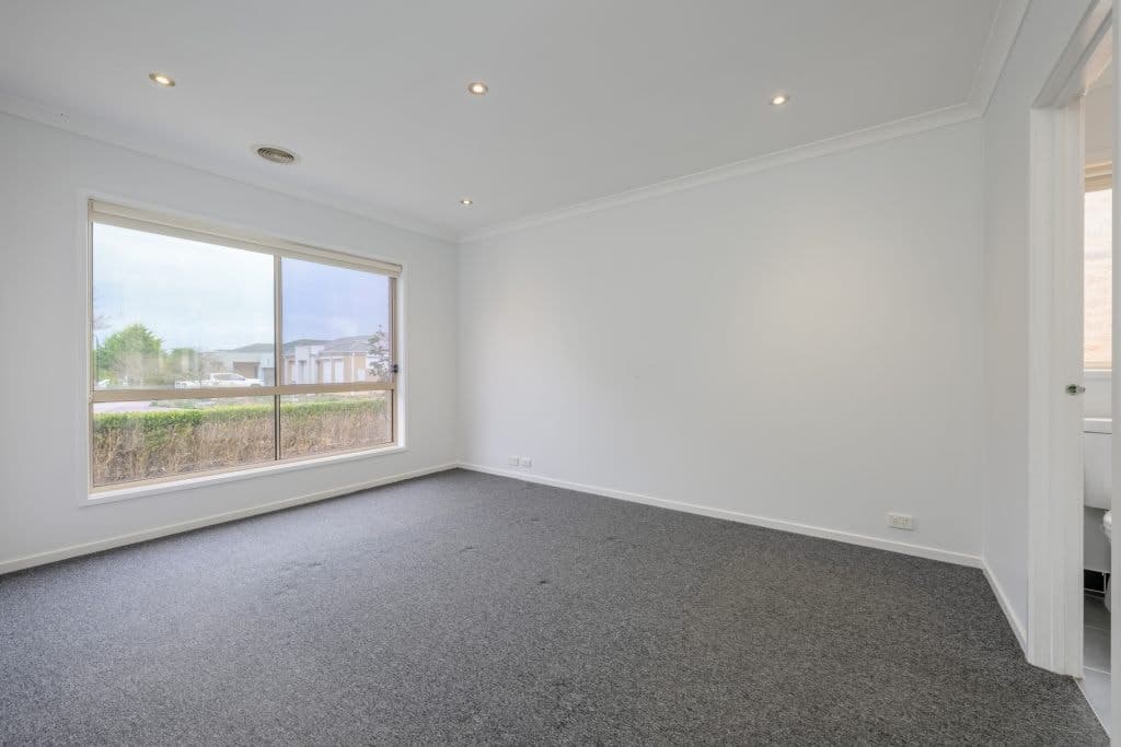 14 Jonesfield Street, Craigieburn - Thumbnail 3