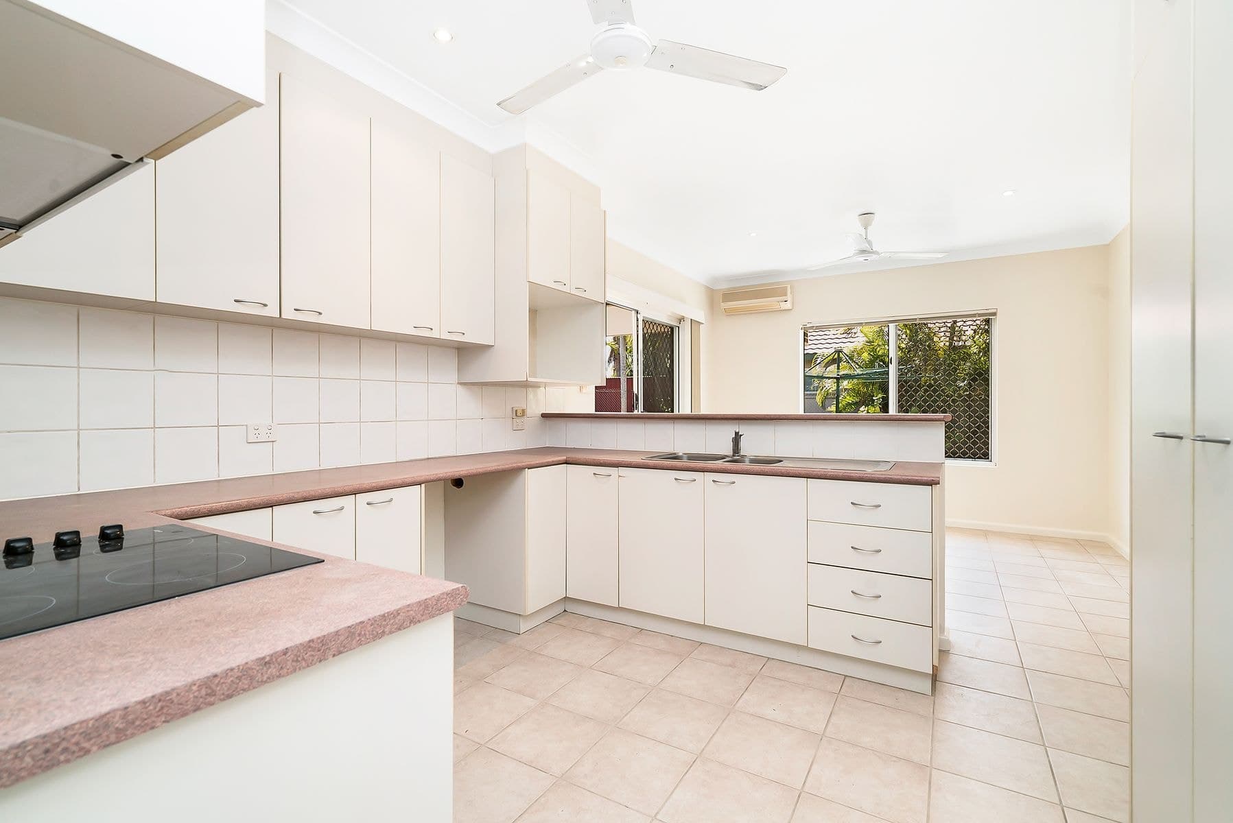 12 Maximilia Court, Durack NT 0830, Durack - Thumbnail 3