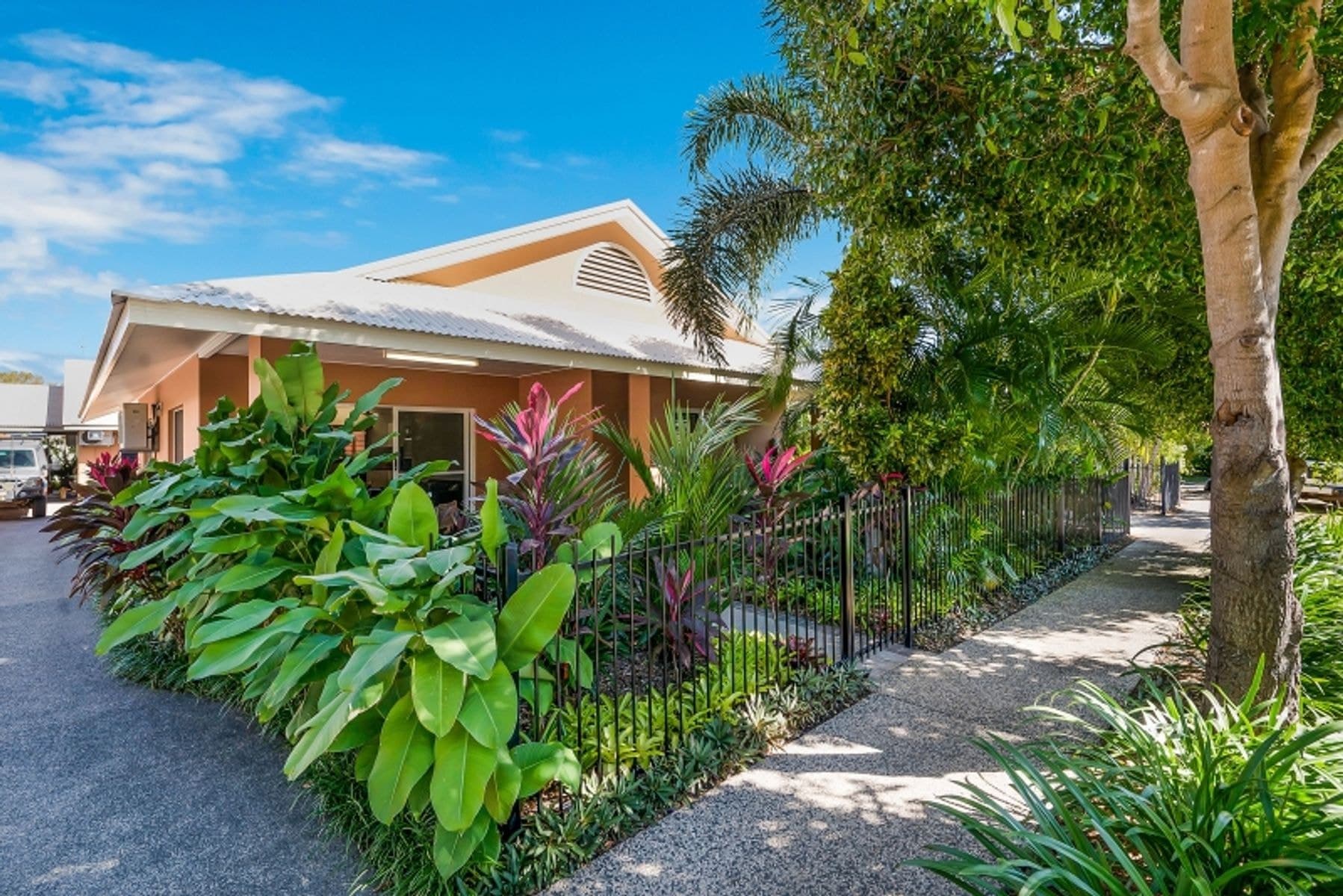 1/16 Sovereign Circuit, Coconut Grove NT 0810, Coconut Grove - Thumbnail 2