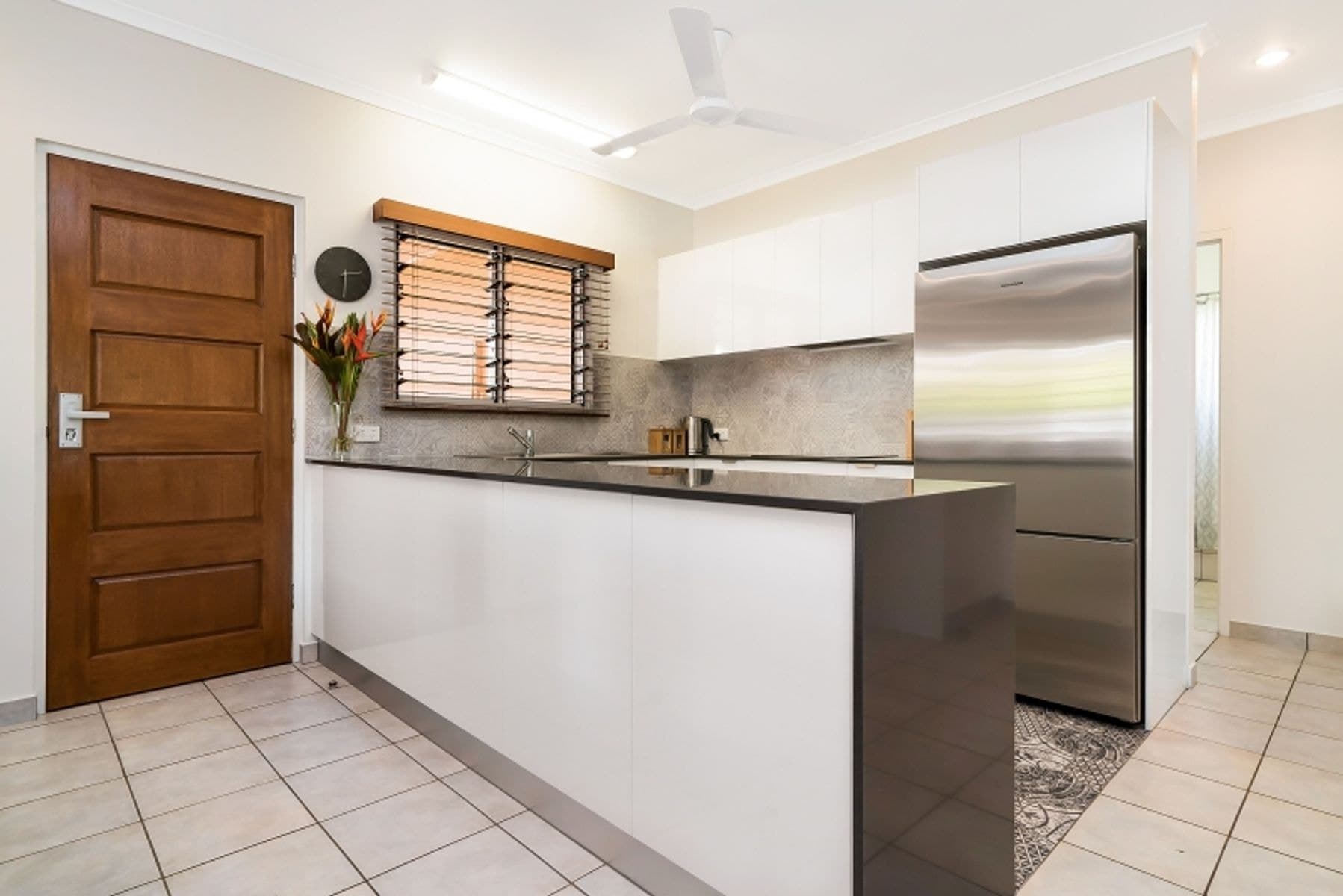 1/16 Sovereign Circuit, Coconut Grove NT 0810, Coconut Grove - Thumbnail 3