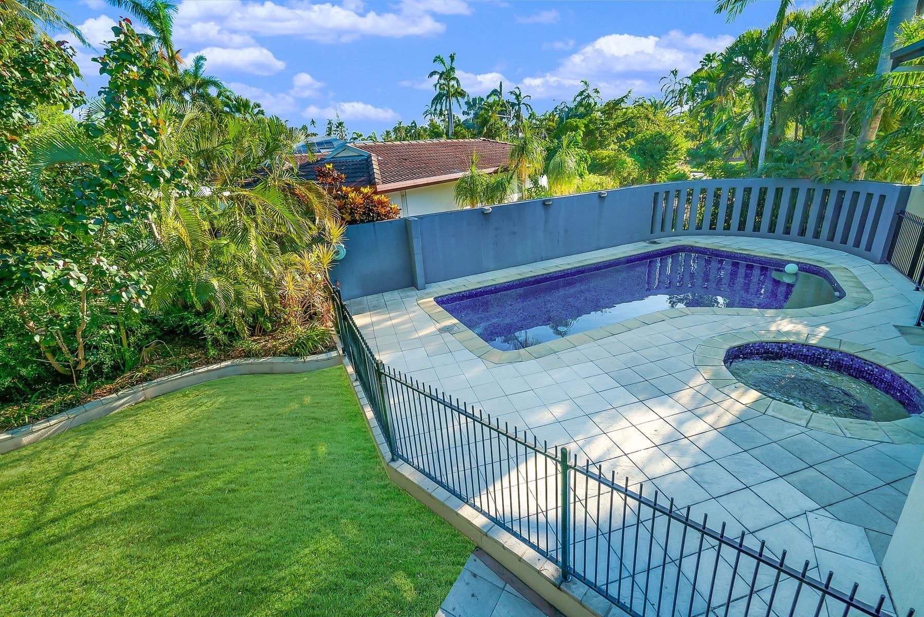 18 Giles Street, Fannie Bay NT 0820, Fannie Bay - Thumbnail 2