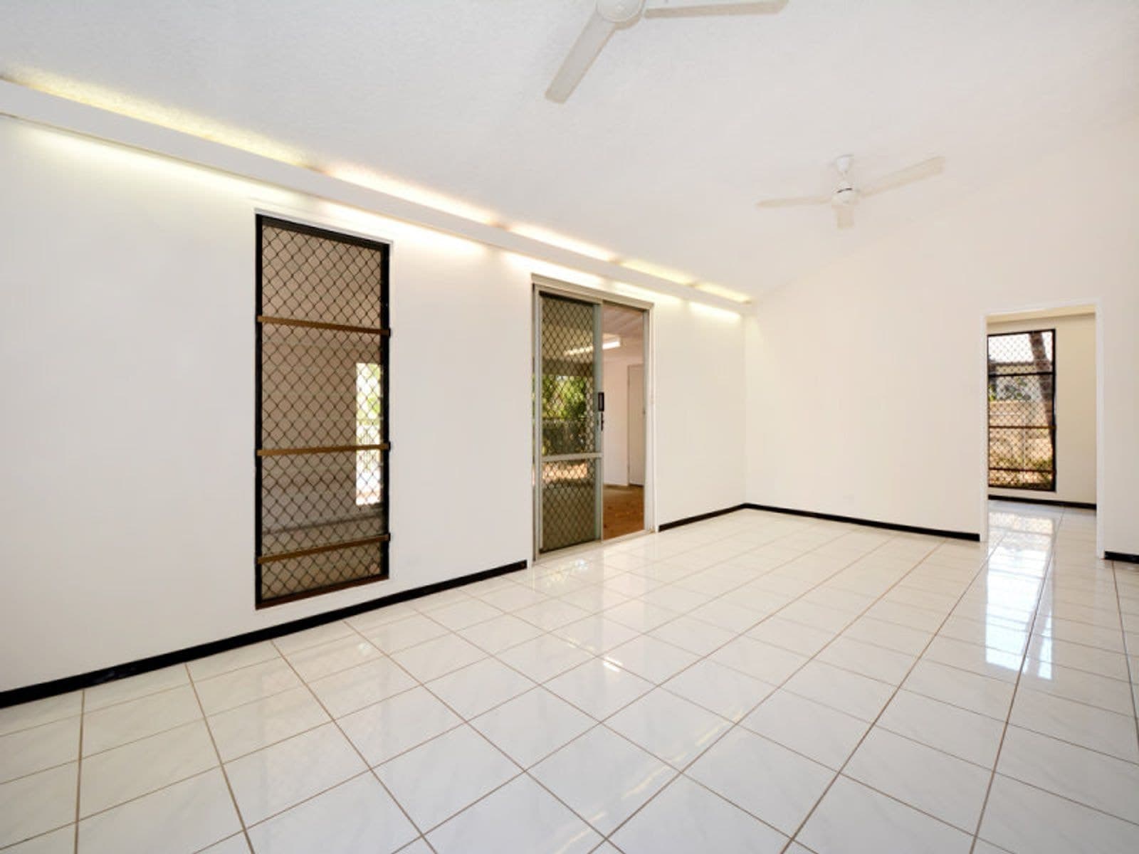 32 Driffield Street, Anula NT 0812, Anula - Thumbnail 3