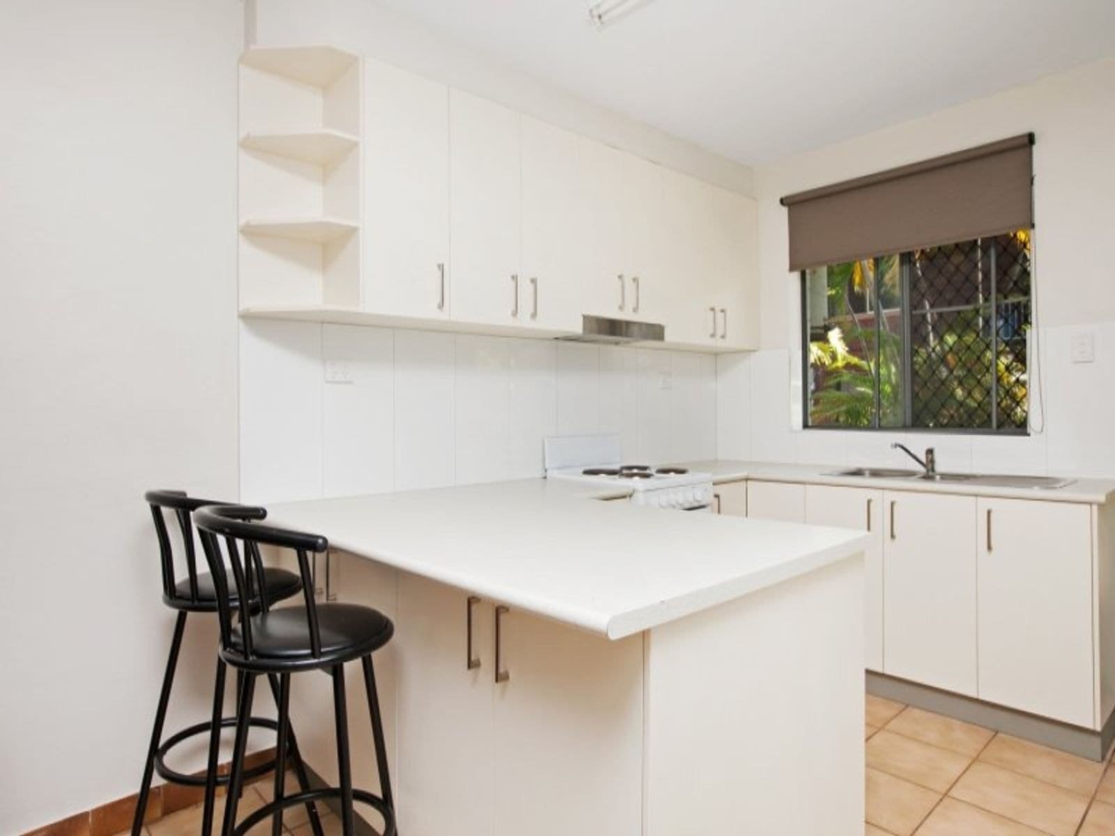 2/7 Nation Crescent, Coconut Grove NT 0810, Coconut Grove - Thumbnail 2
