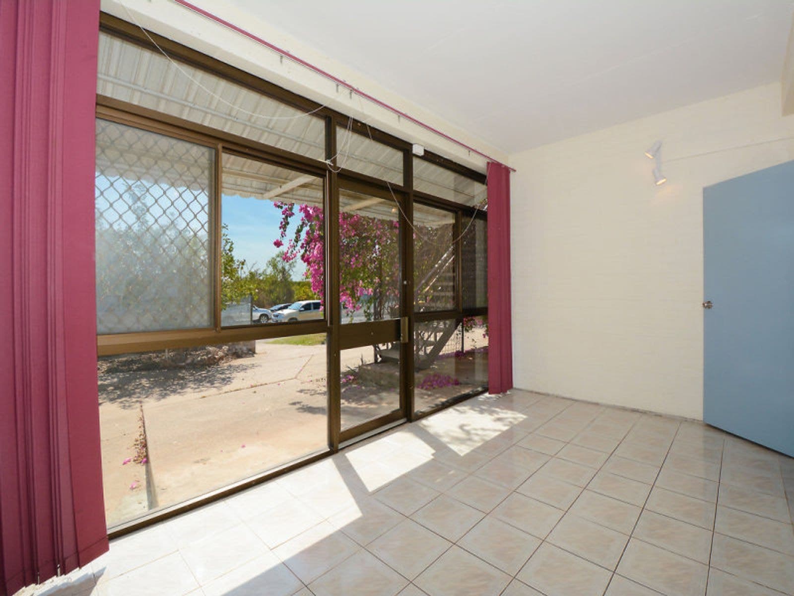 18 Lakeside Drive, Alawa, NT 0810, Alawa - Thumbnail 2