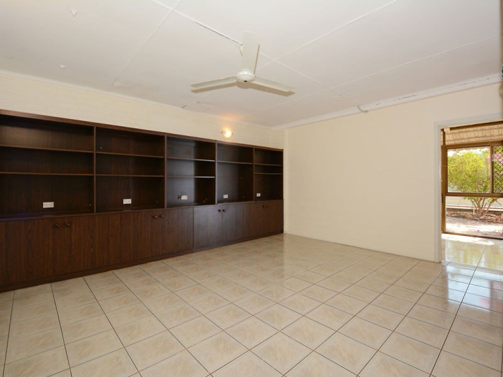 18 Lakeside Drive, Alawa, NT 0810, Alawa - Thumbnail 4