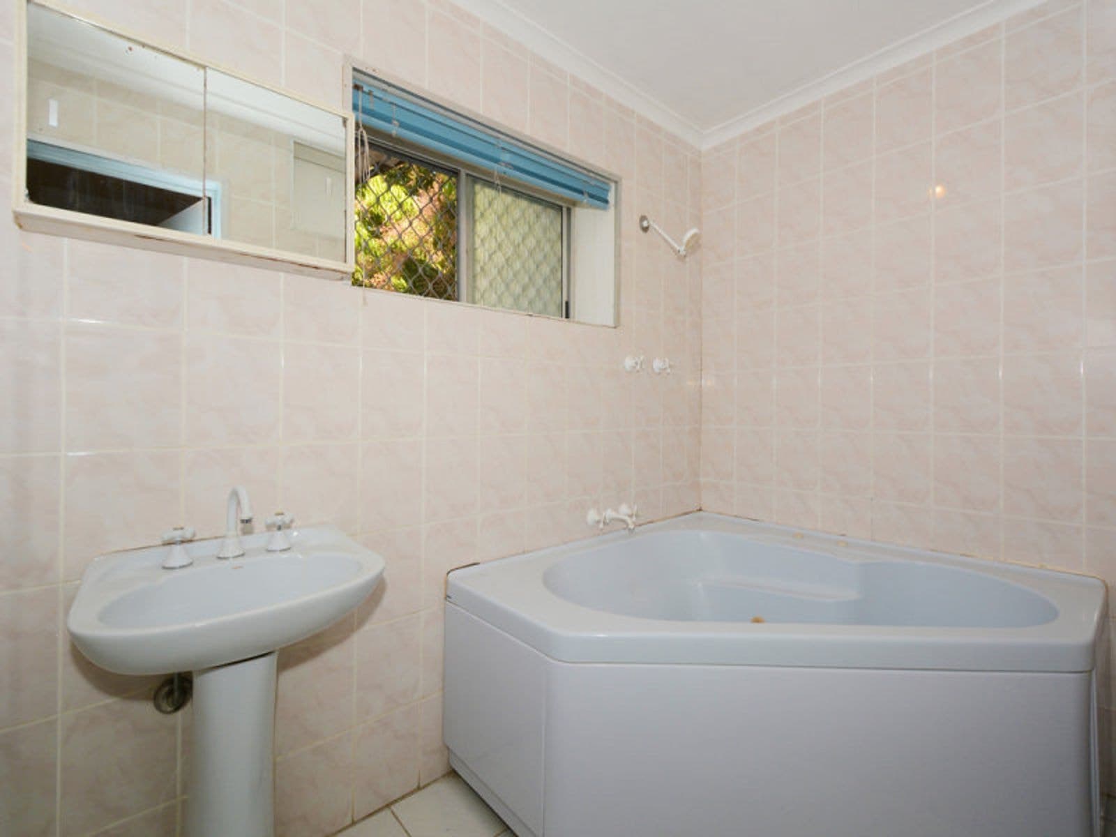 18 Lakeside Drive, Alawa, NT 0810, Alawa - Thumbnail 7