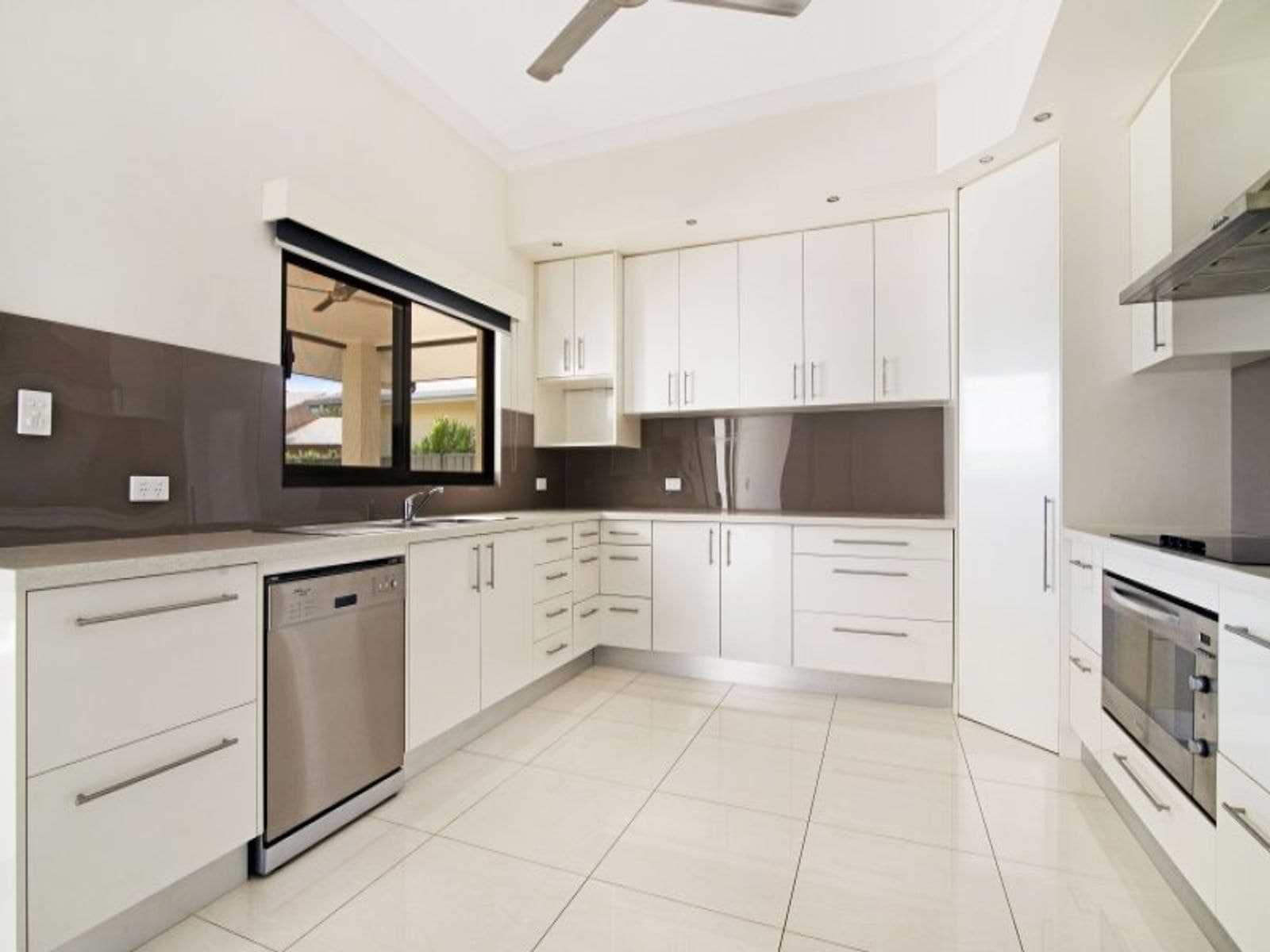 26 Bilingga Street, Lyons NT 0810, Lyons - Thumbnail 2