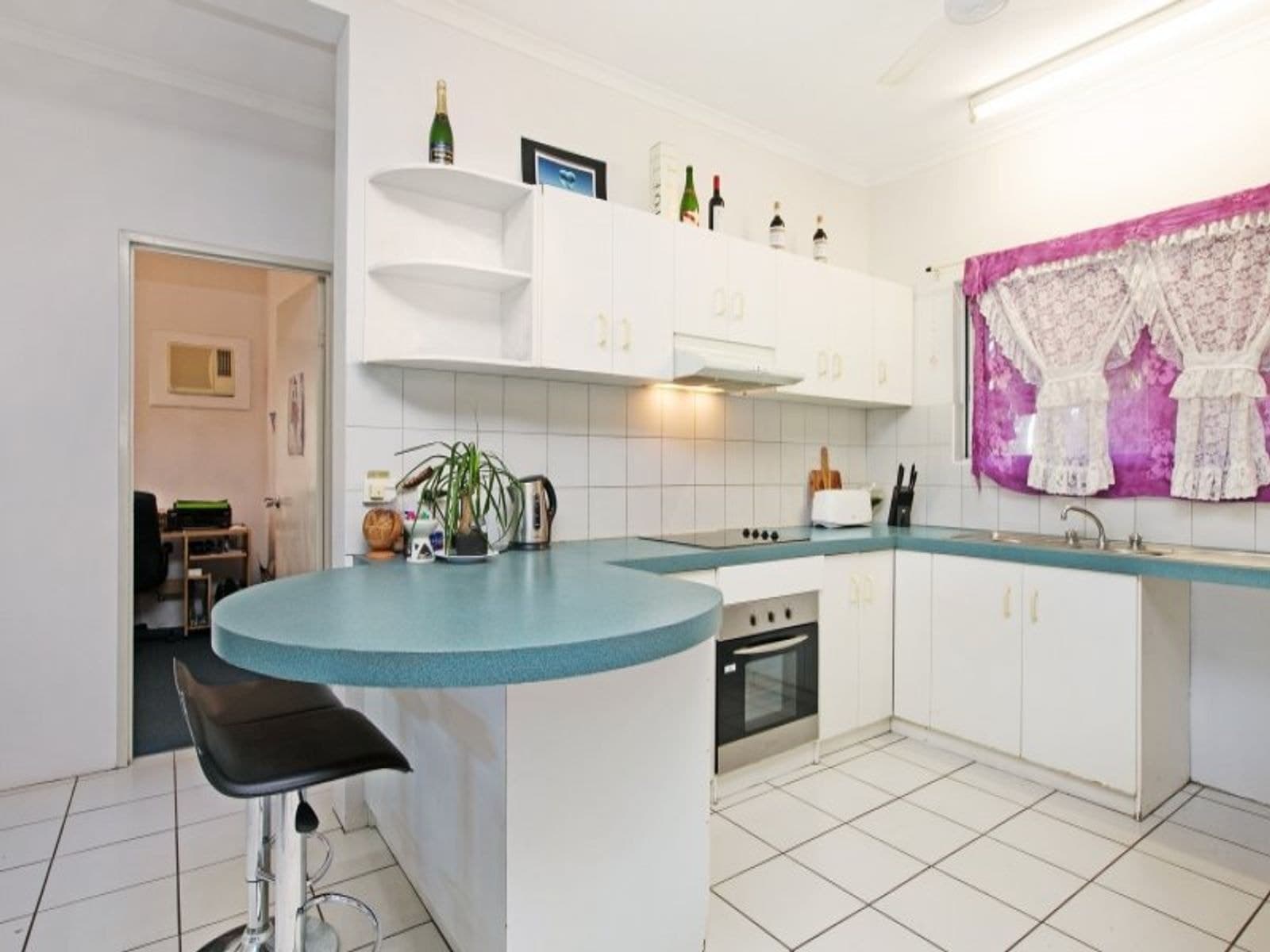 17/140 Smith Street, Darwin City NT 0800, Darwin City - Thumbnail 2