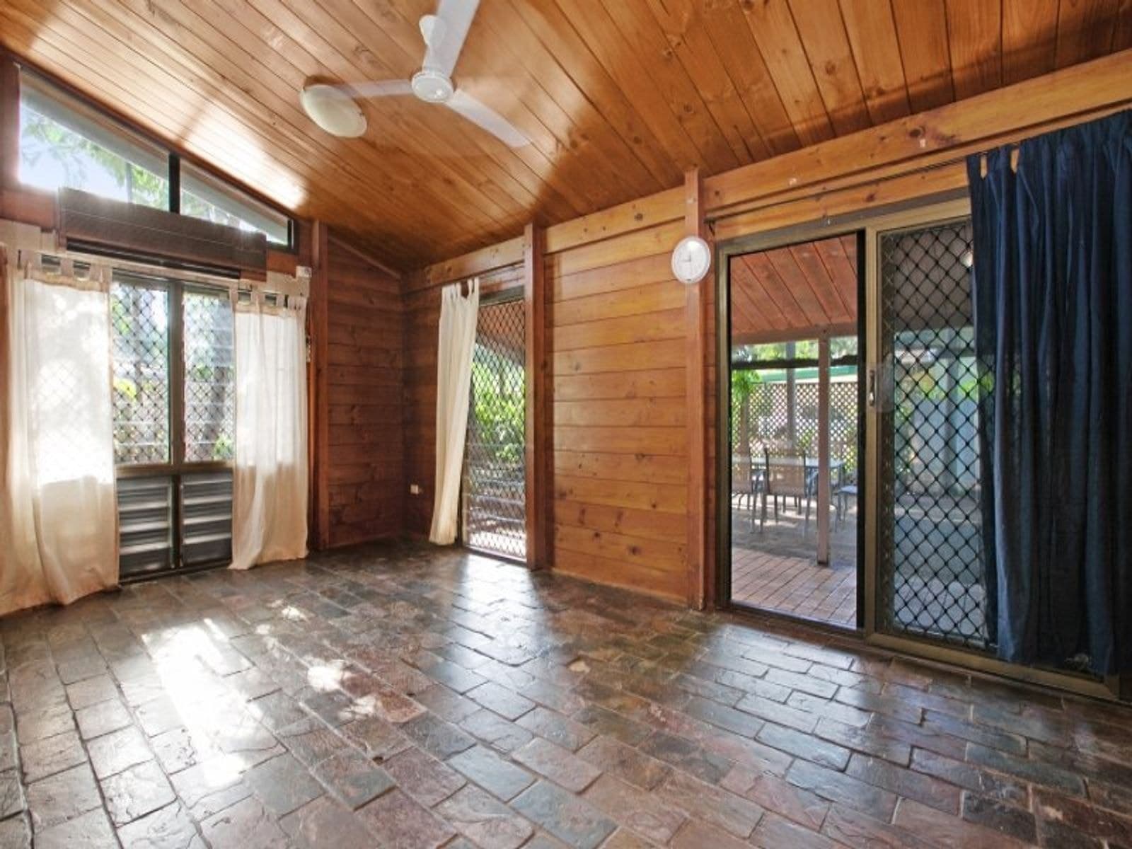 5 Peters Street, Coconut Grove NT 0810, Coconut Grove - Thumbnail 2