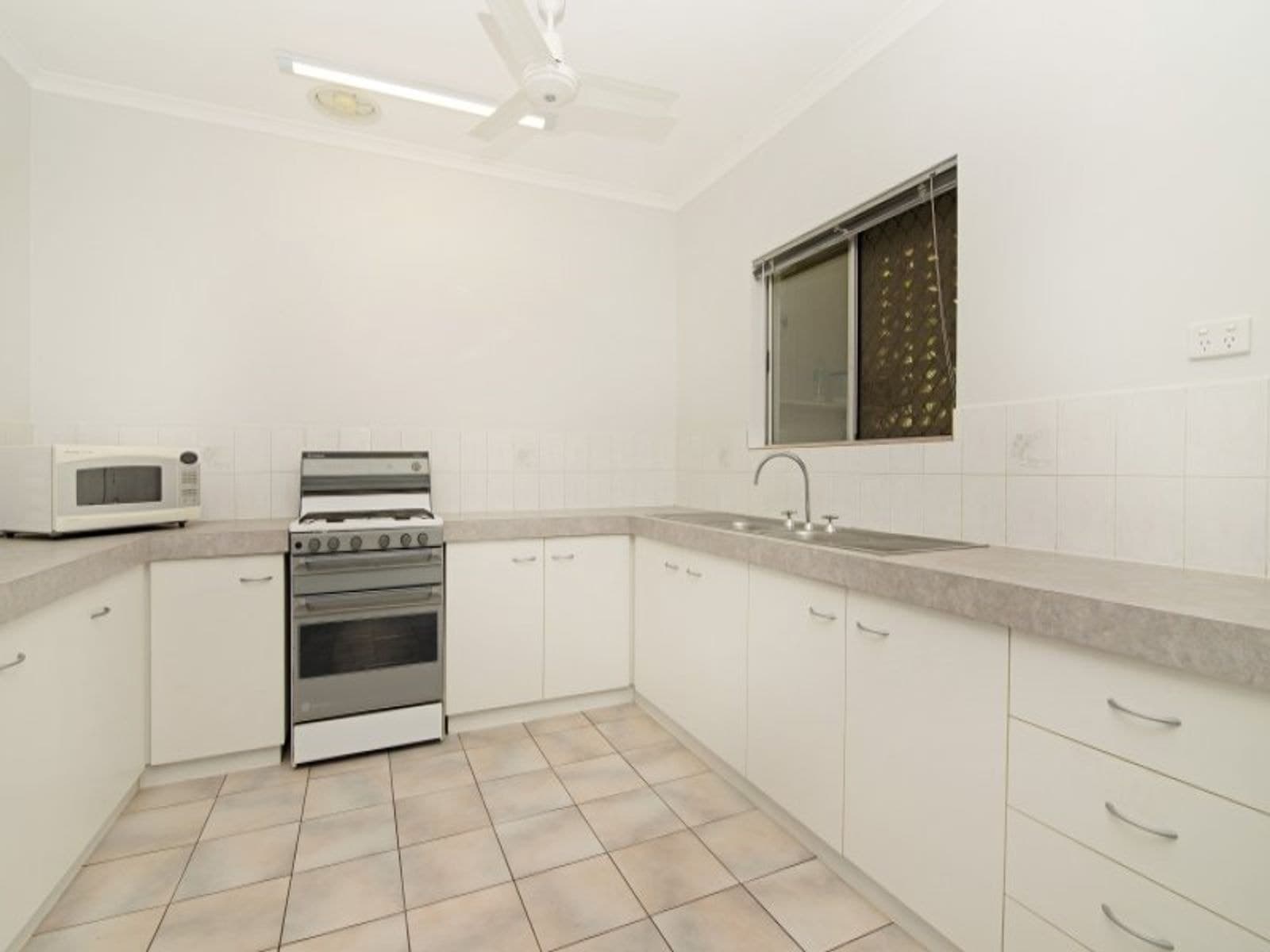 1/50 Kalymnos Drive, Karama NT 0812, Karama - Thumbnail 3
