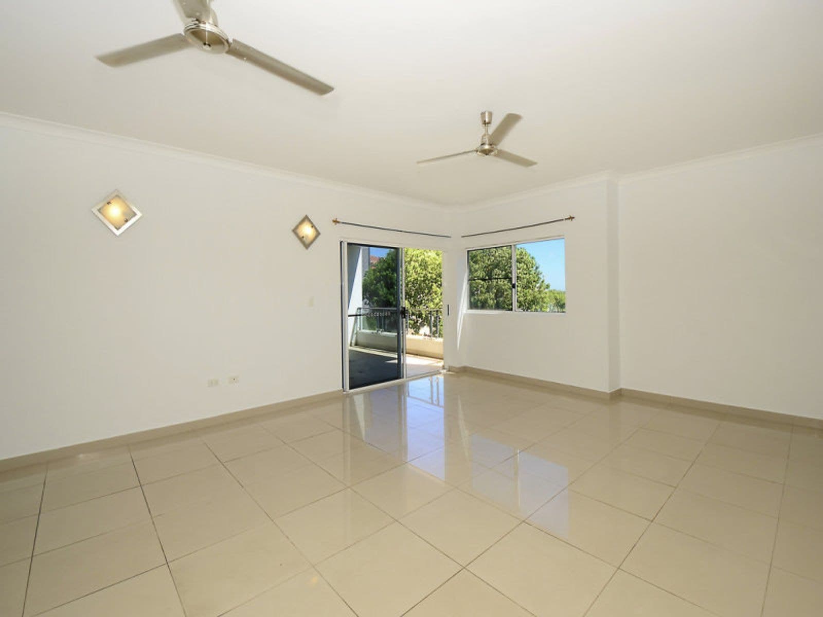 12/2 Gardiner Street, Darwin City NT 0800, Darwin City - Thumbnail 3