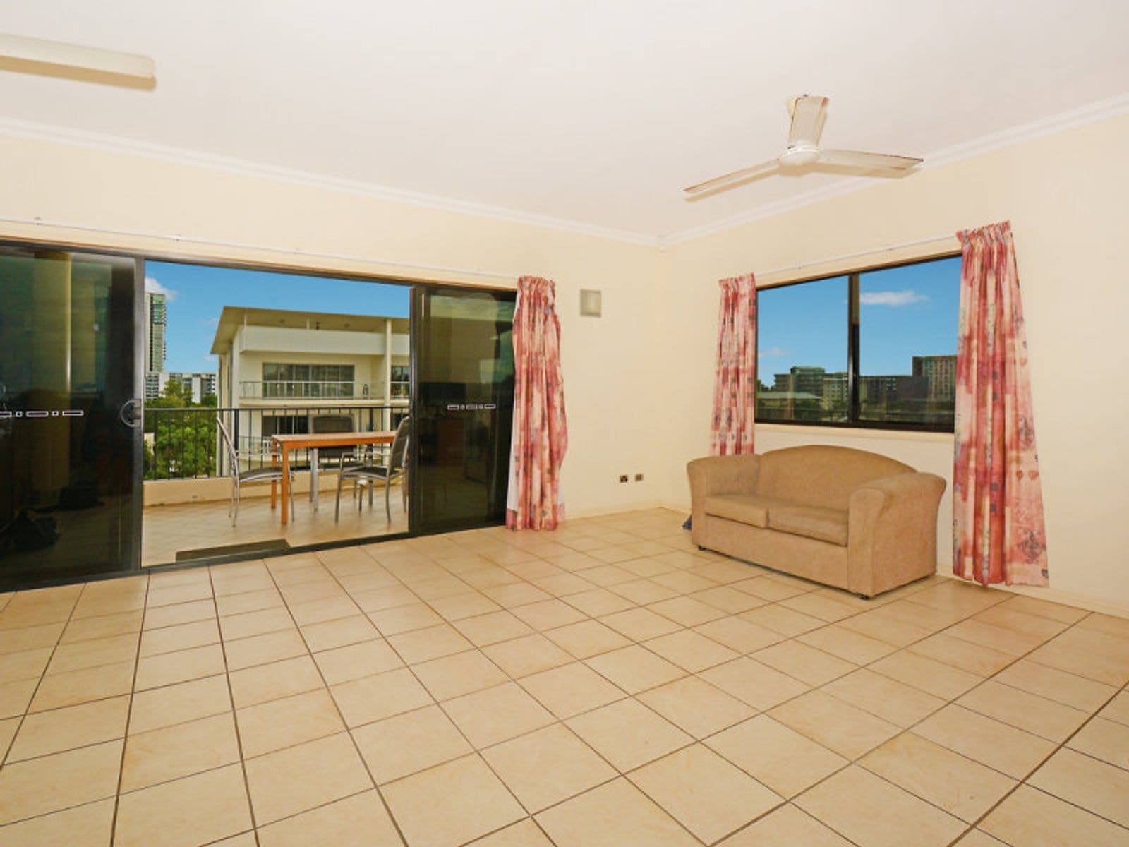 29/43 McLachlan Street, Darwin City NT 0800, Darwin City - Thumbnail 3