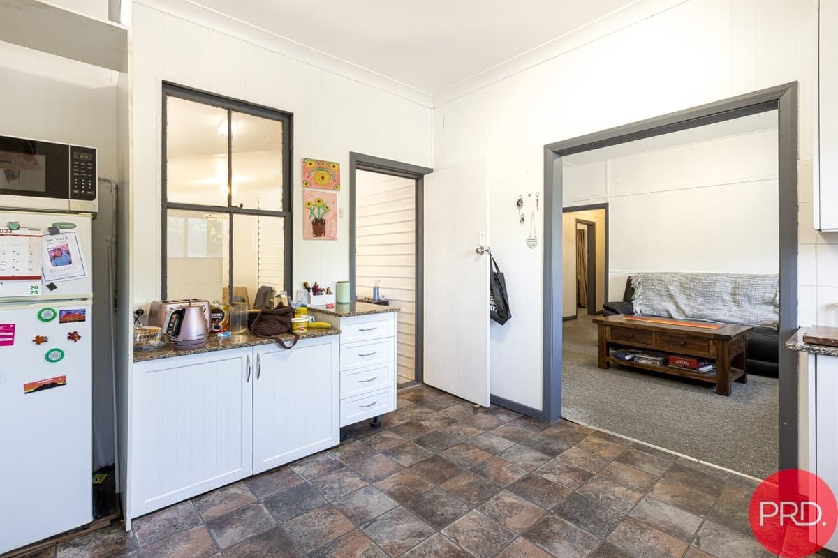 79 Carrington Street, HORSESHOE BEND NSW 2320, Horseshoe Bend - Thumbnail 4