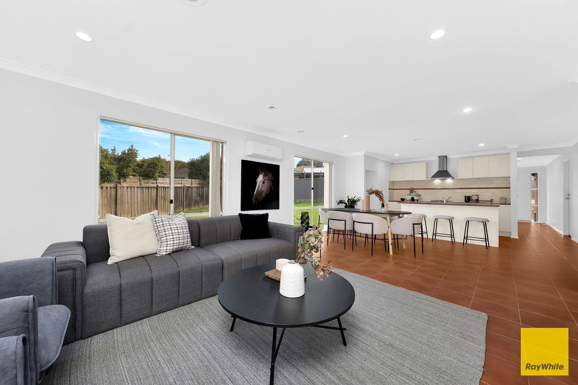 13 Woodridge Crescent, Doreen VIC 3754, Doreen - Thumbnail 2