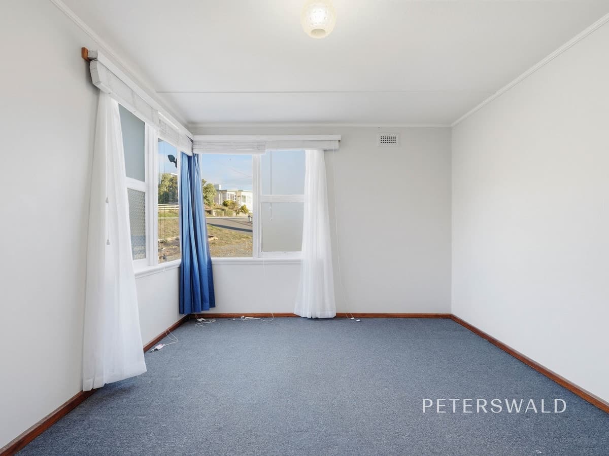 8 Centenary Crescent, Claremont TAS 7011, Claremont - Thumbnail 8