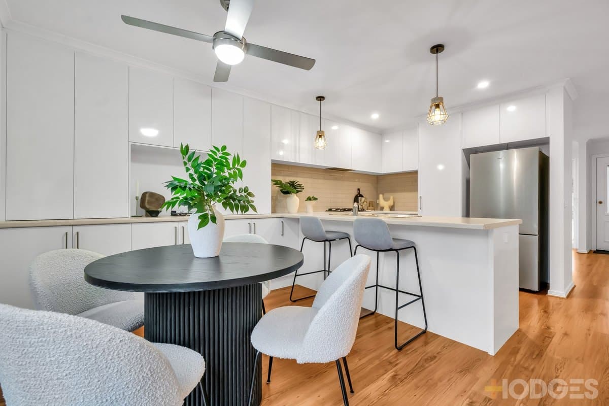 8 / 42 Latrobe Street, Mentone, VIC, 3194, Mentone - Thumbnail 3