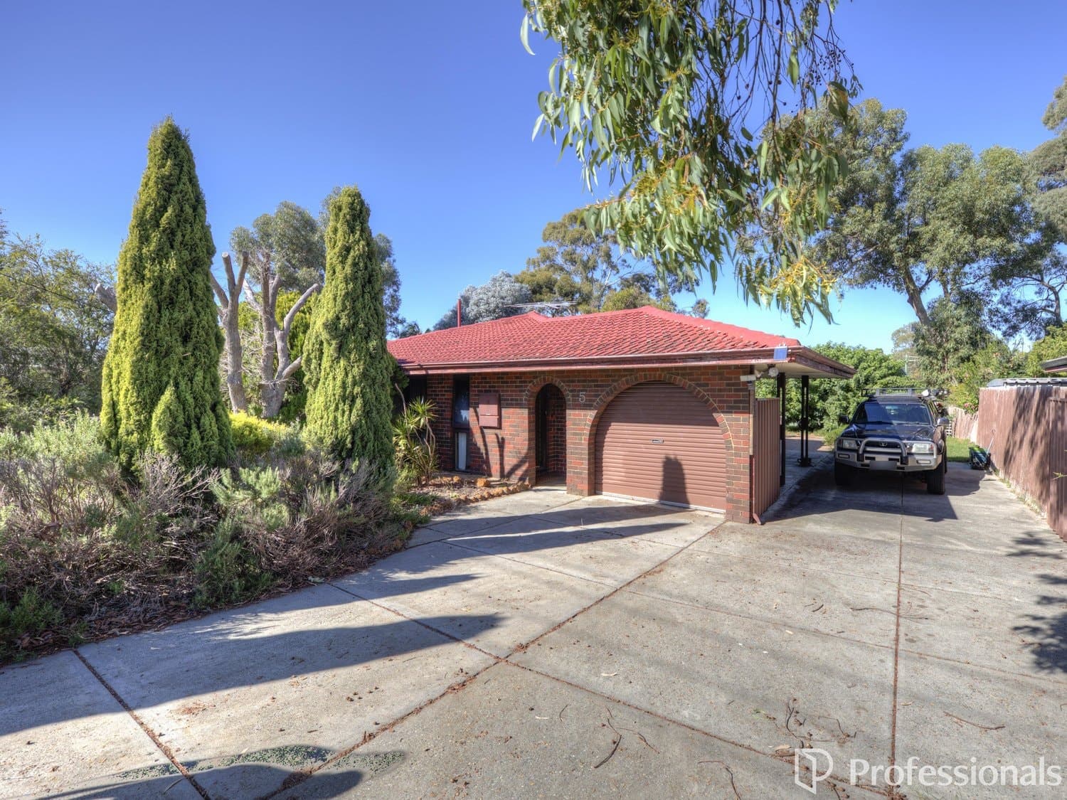 5 Hibiscus Drive, Forrestfield WA 6058, Forrestfield - Image 1