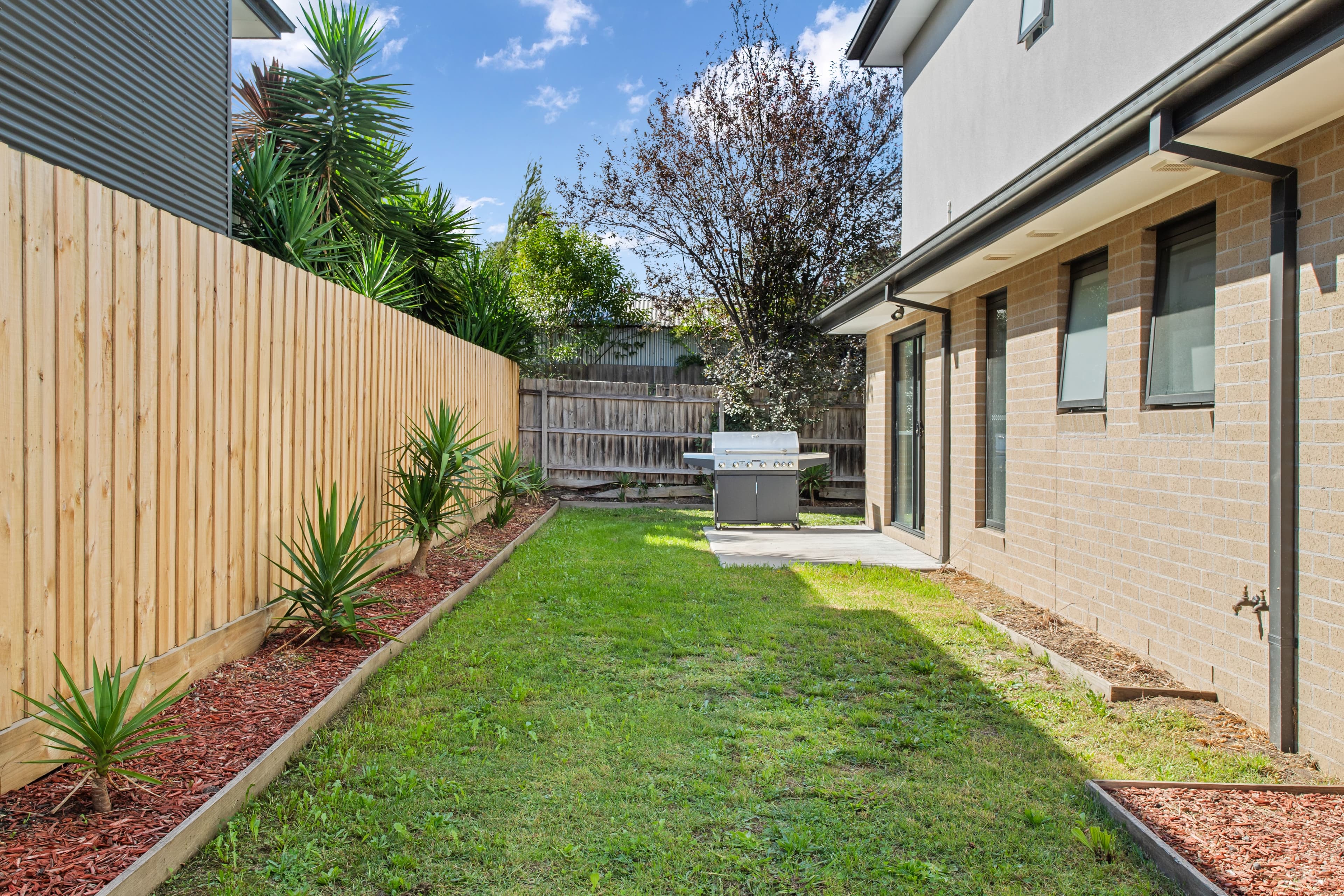 2/27 Shakespeare Avenue, MOOROOLBARK VIC 3138, Mooroolbark - Image 1