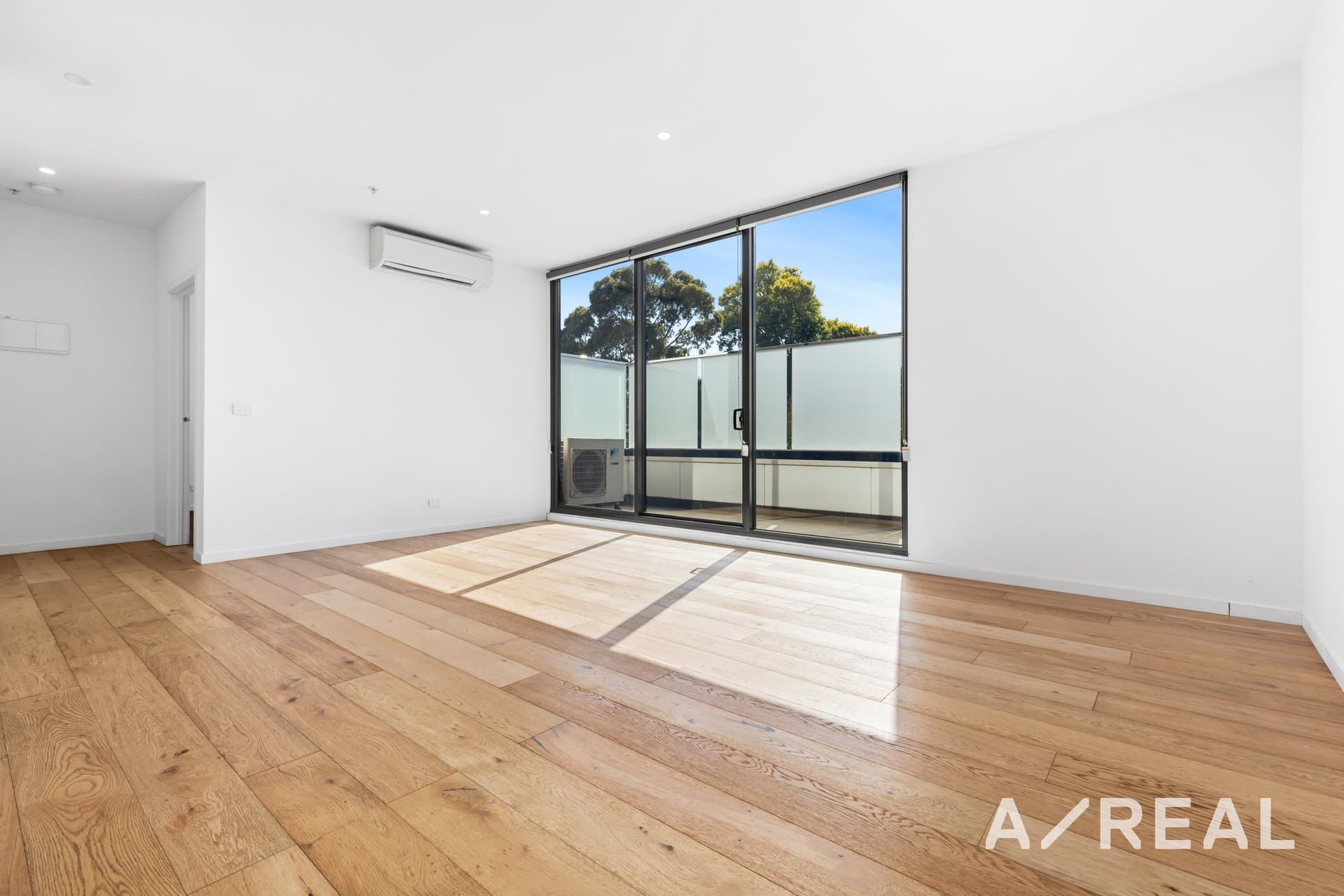 204/307 Barkers Road, Kew VIC 3101, Kew - Thumbnail 2
