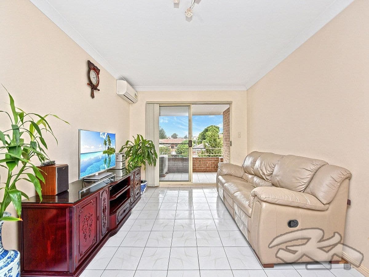 7 / 5 Gould Street, Campsie, Campsie - Thumbnail 2