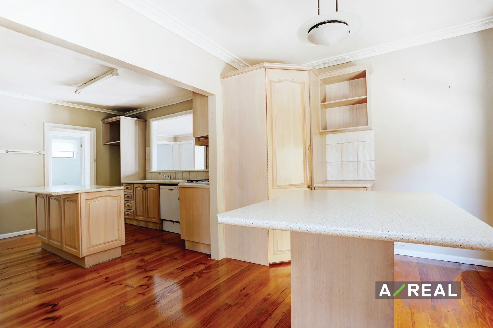 30 Parkin Avenue, Cheltenham VIC 3192, Cheltenham - Thumbnail 2