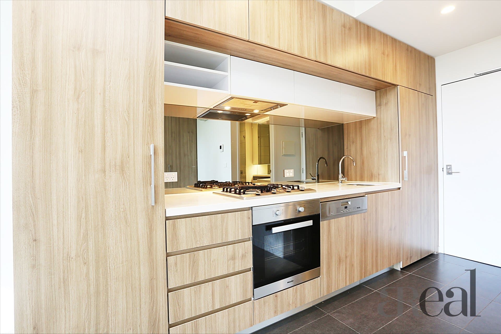 B202/3 Grosvenor Street, Doncaster VIC 3108, Doncaster - Thumbnail 3