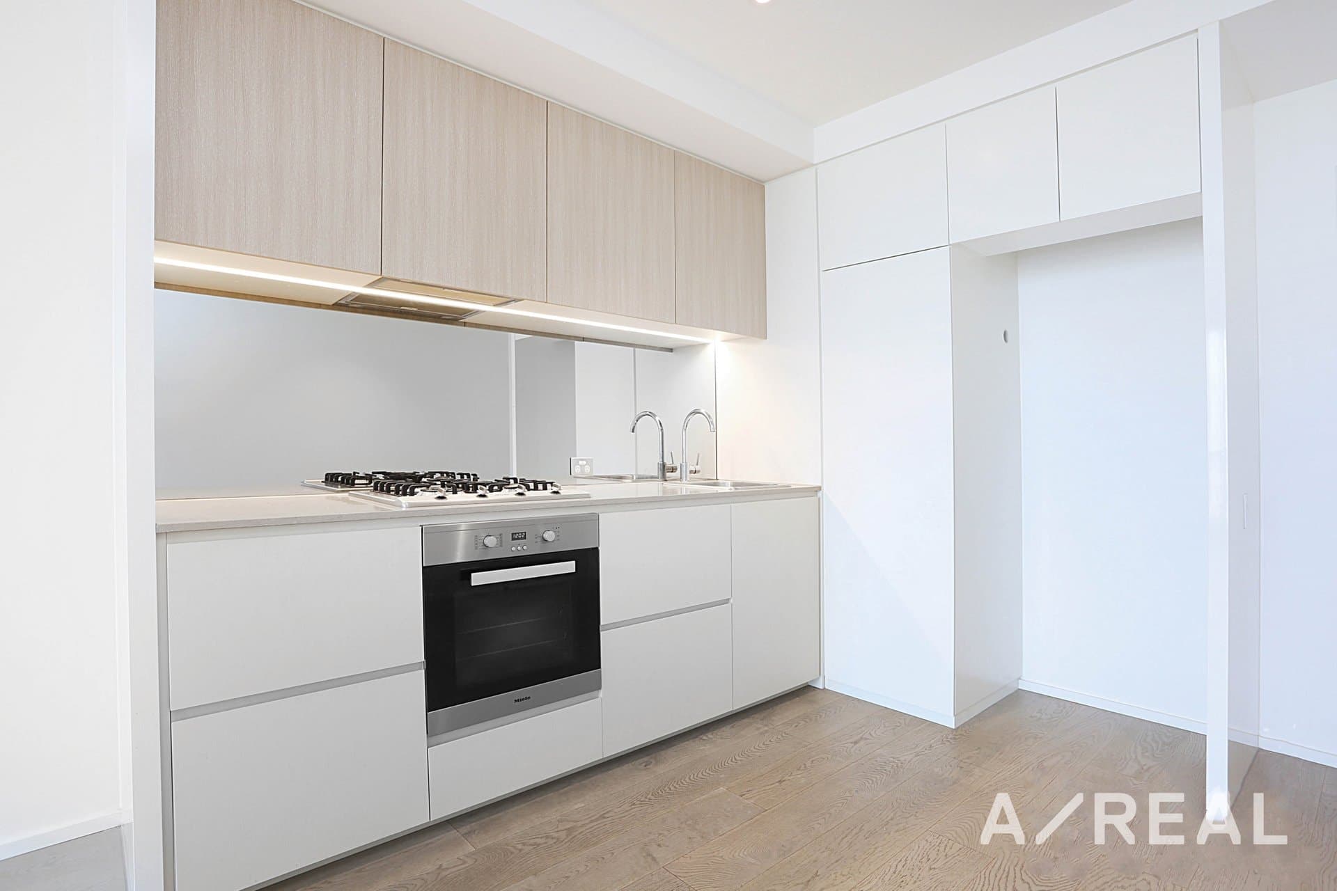 905S/883 Collins Street, Docklands VIC 3008, Docklands - Thumbnail 2