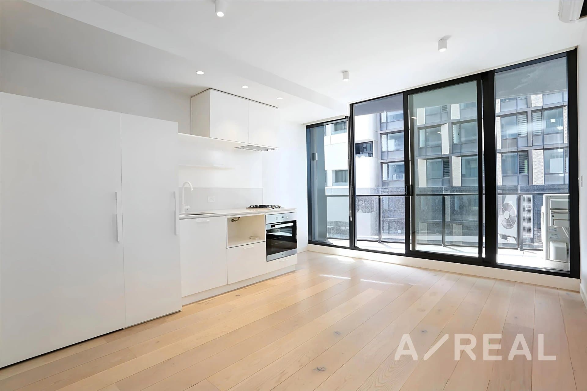 702/3-7 Claremont Street, South Yarra VIC 3141, South Yarra - Thumbnail 2