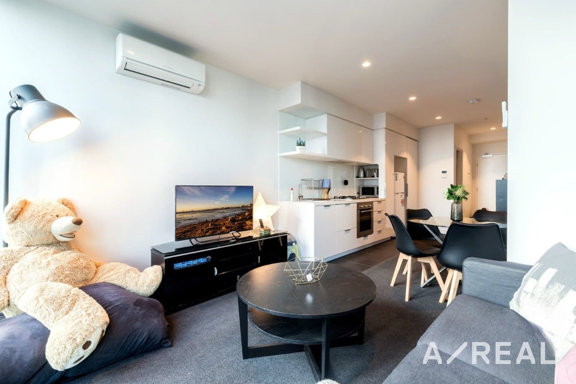 2403/285 La Trobe Street, Melbourne VIC 3000, Melbourne - Thumbnail 2
