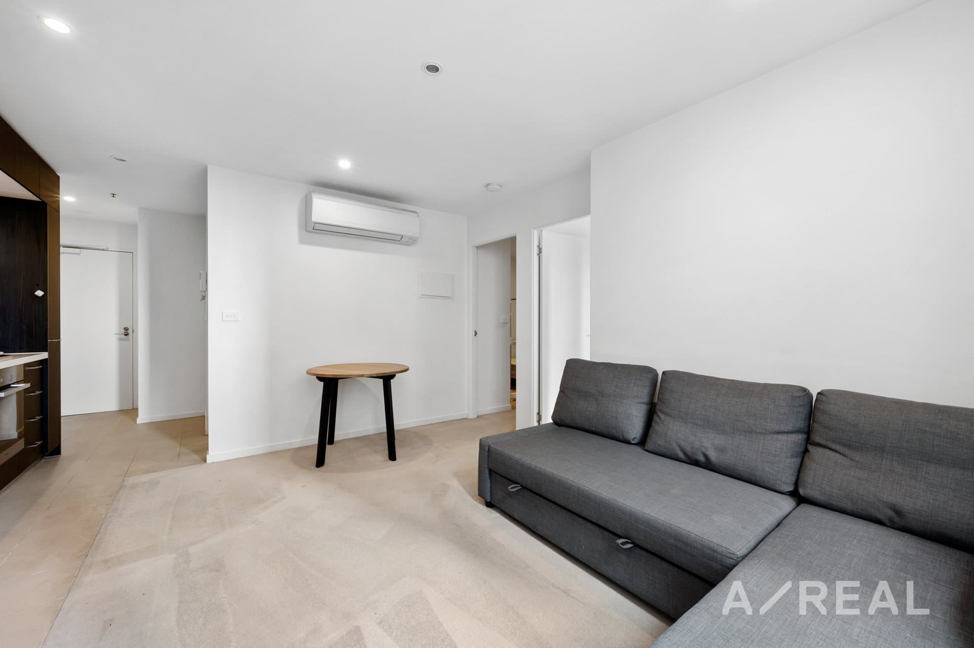 1601/5 Sutherland Street, Melbourne VIC 3000, Melbourne - Thumbnail 2