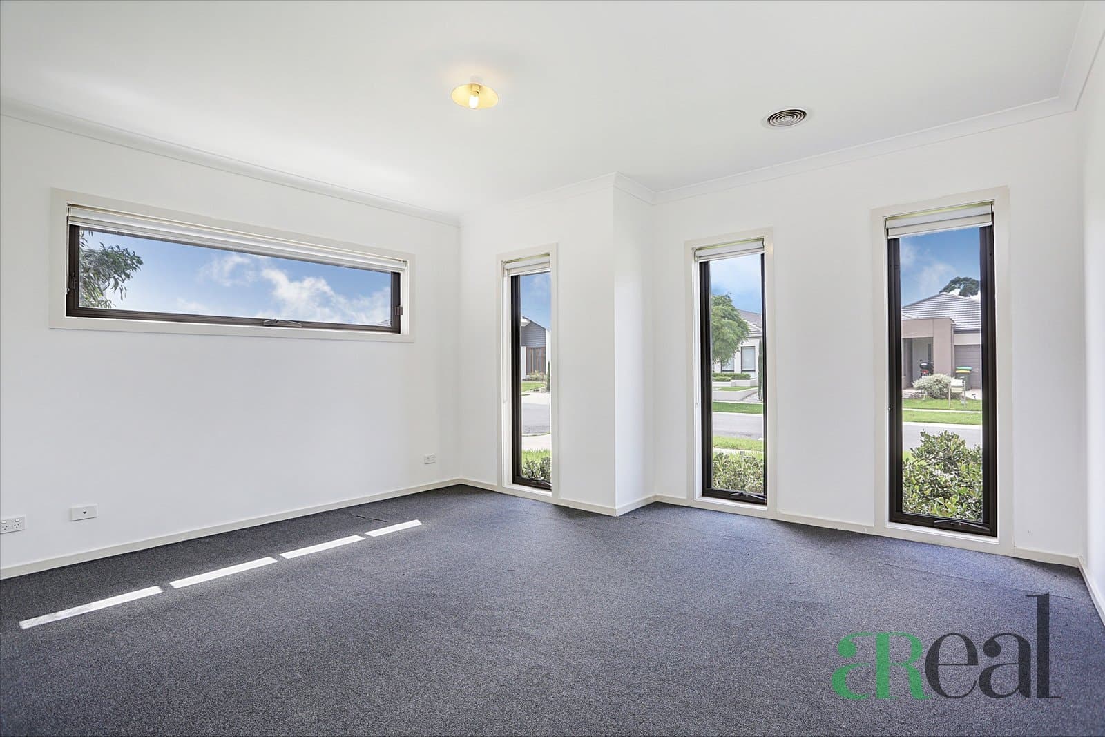 13 Darlington Drive, Williams Landing VIC 3027, Williams Landing - Thumbnail 4