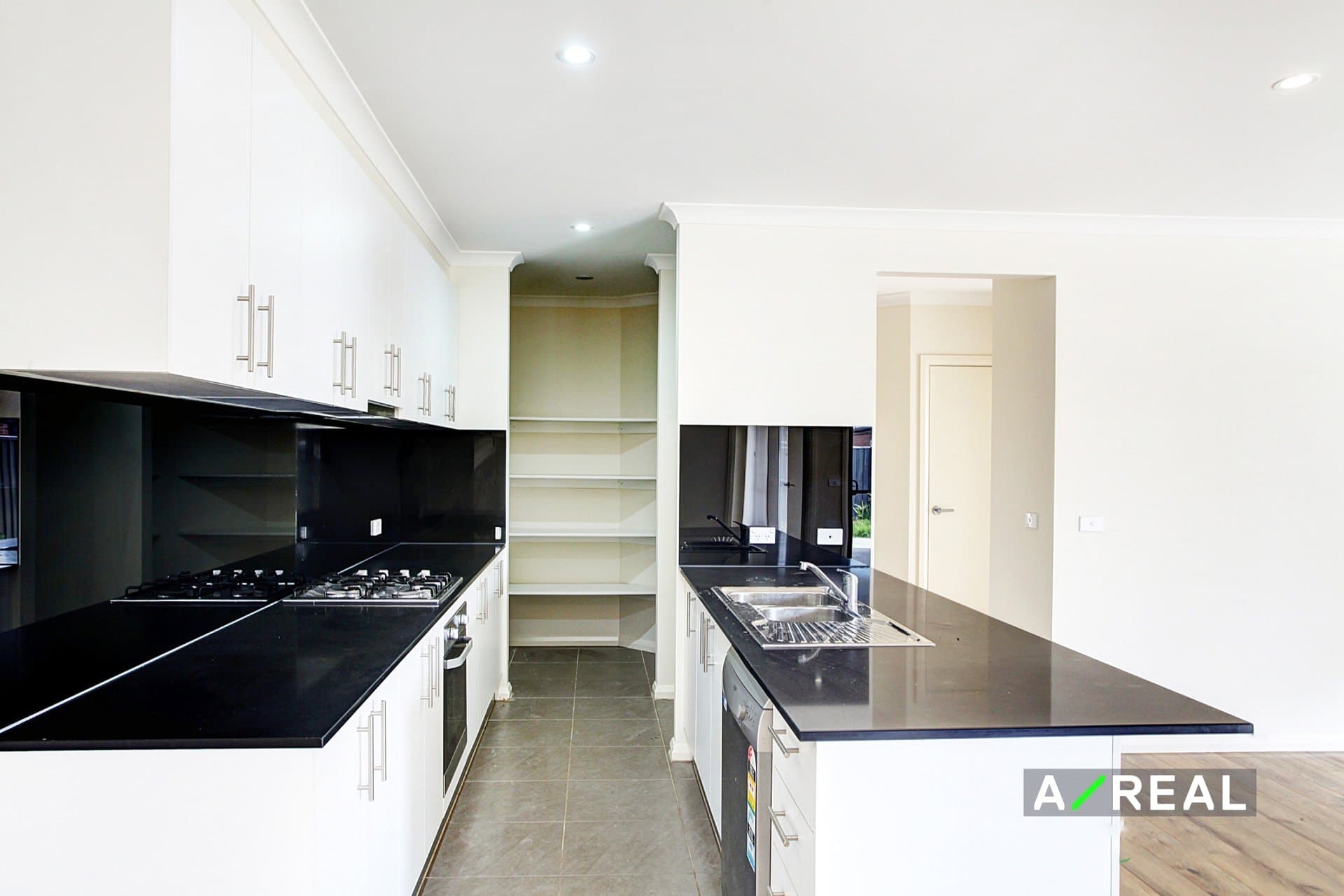 81 Terrene Terrace, Point Cook VIC 3030, Point Cook - Thumbnail 3