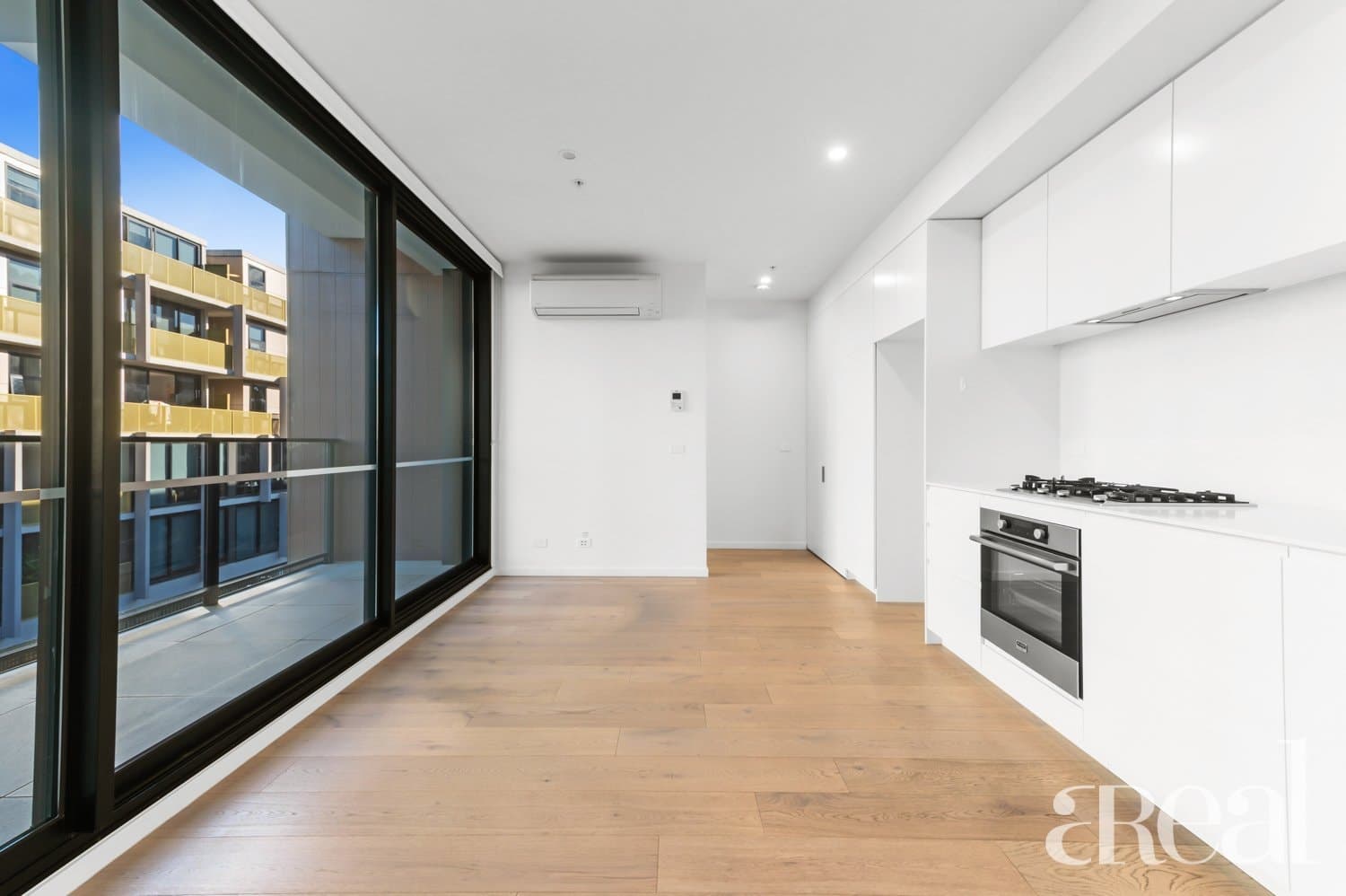 212/17 Lynch Street, Hawthorn VIC 3122, Hawthorn - Thumbnail 2