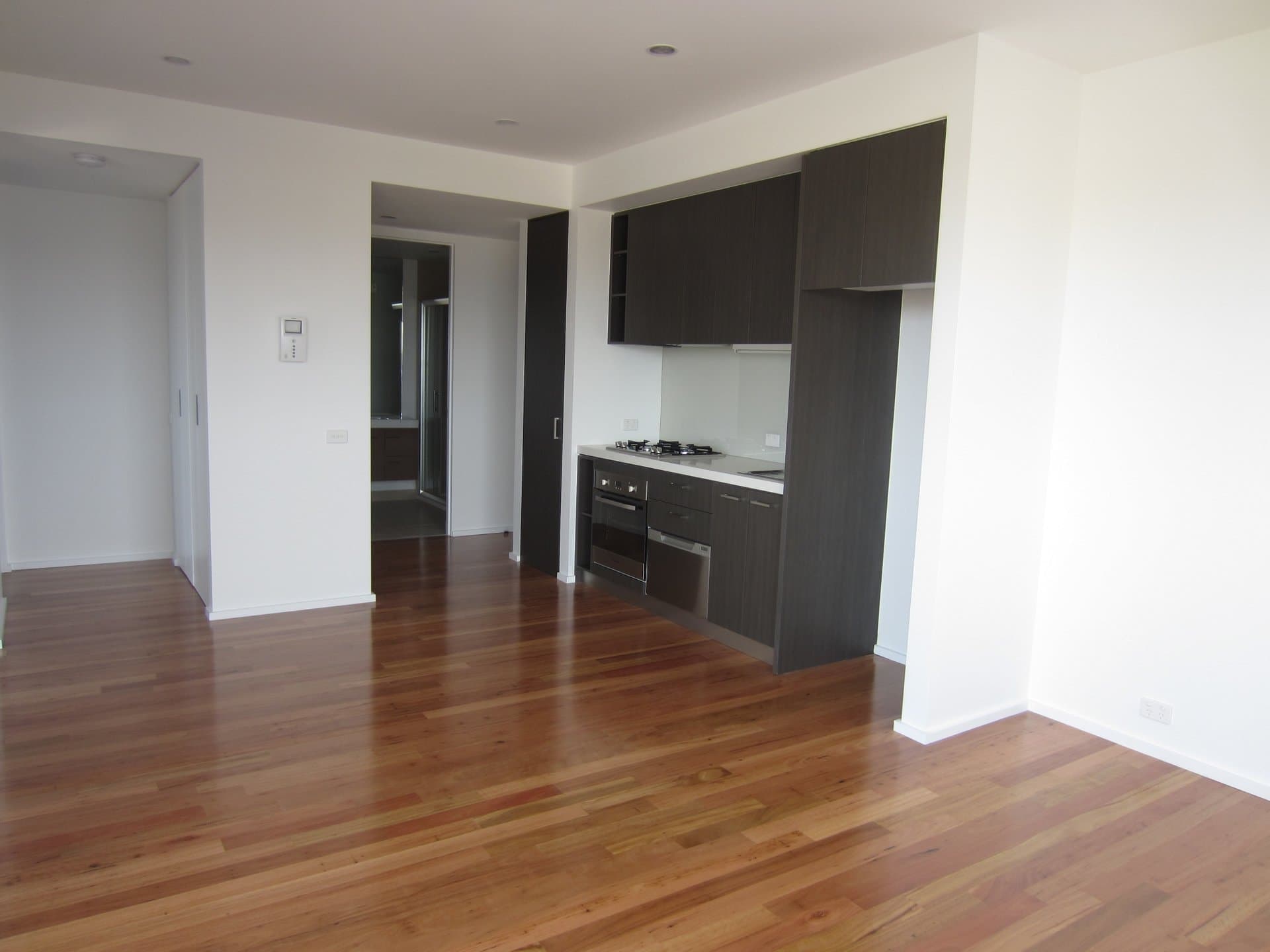 616/2-10 Plenty Road, Preston VIC 3072, Preston - Thumbnail 3