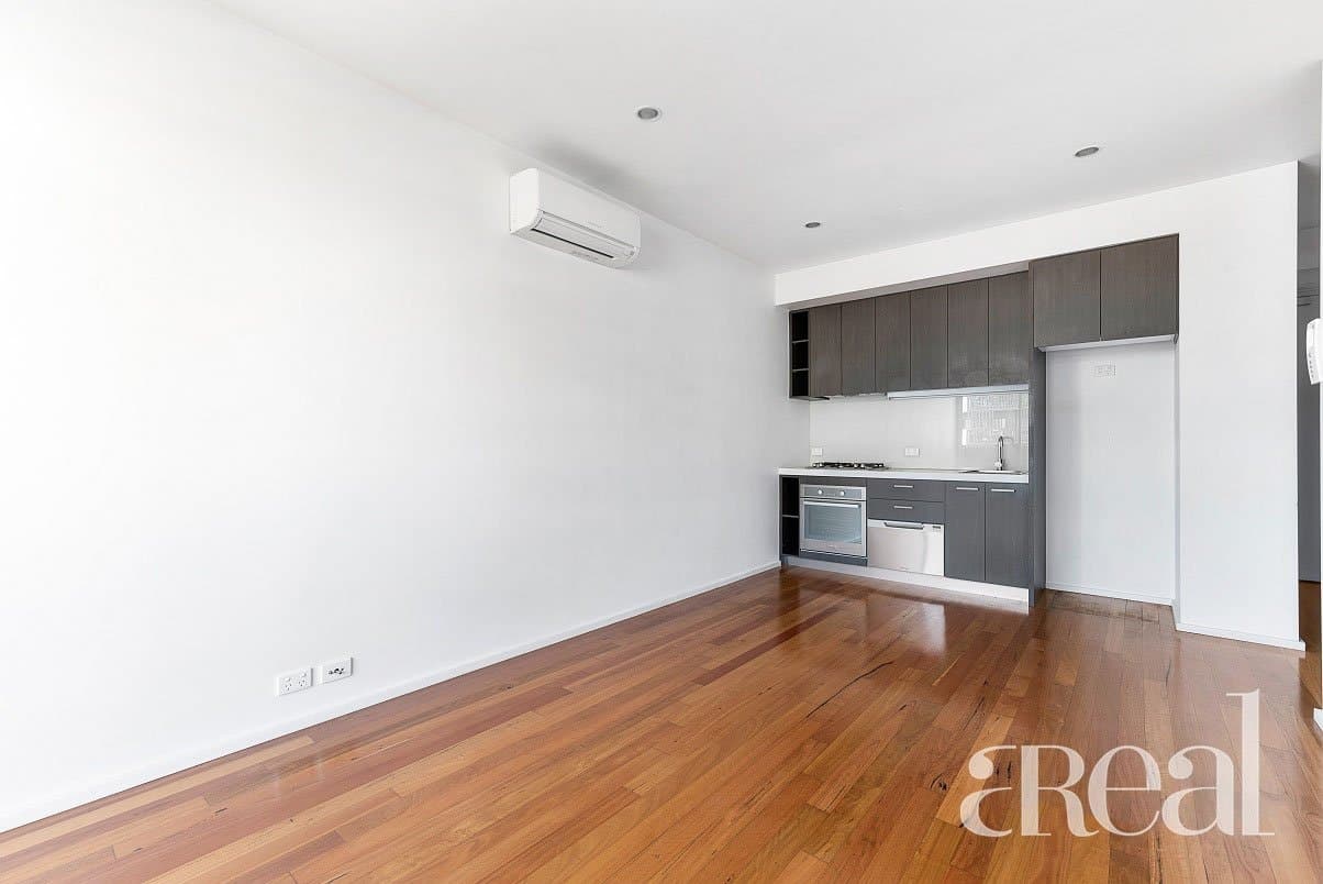 302/2-10 Plenty Road, Preston VIC 3072, Preston - Thumbnail 2