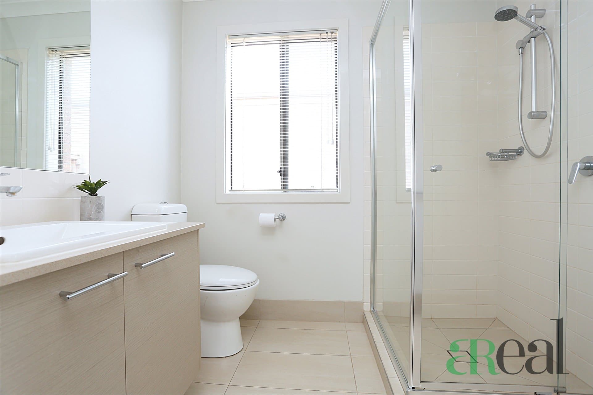 45 Taworri Crescent, Werribee VIC 3030, Werribee - Thumbnail 2
