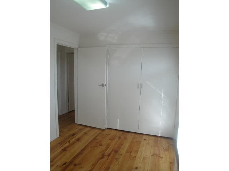 1/10 Wordsworth Avenue, Clayton South VIC 3169, Clayton South - Thumbnail 4