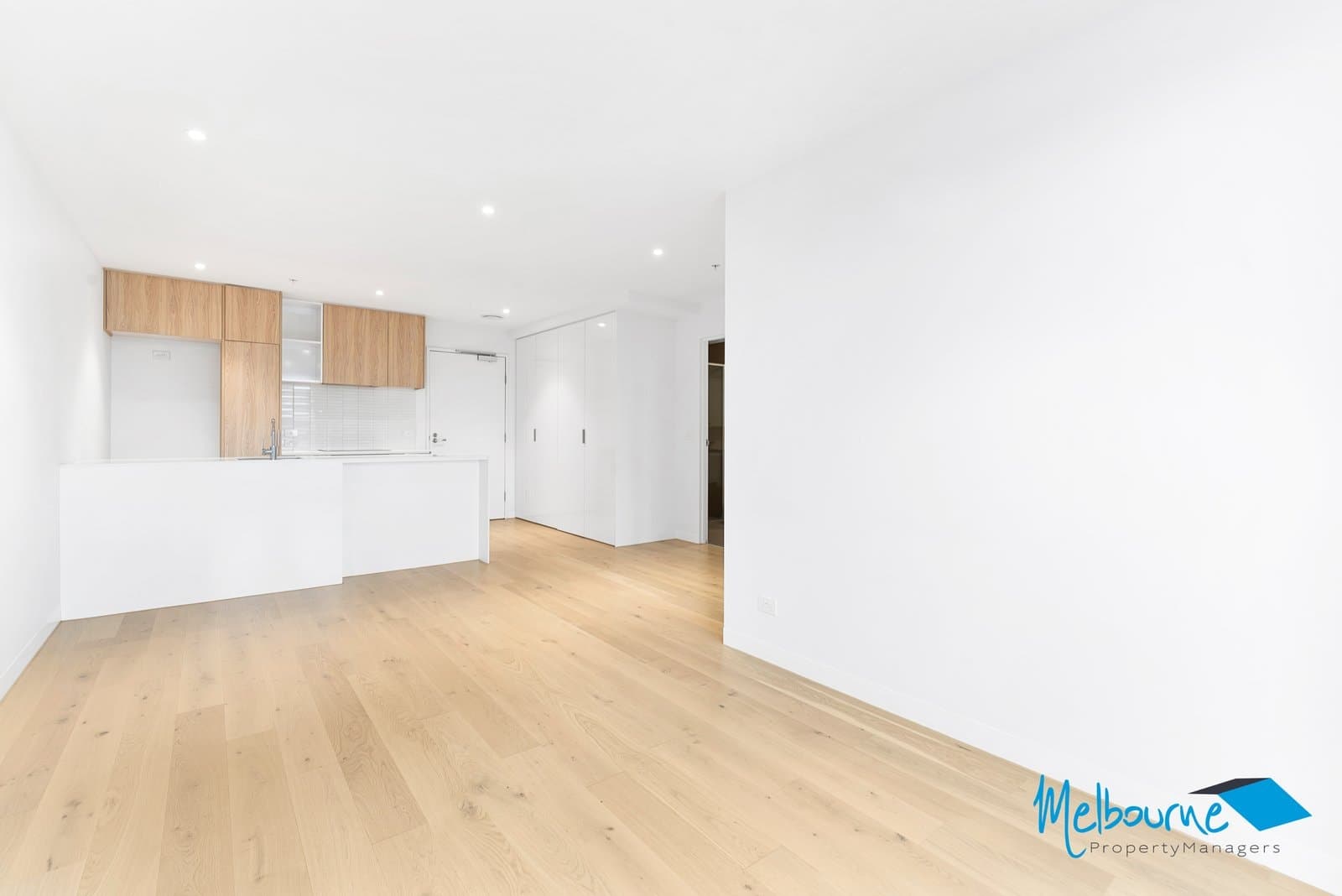 1102/3-5 St Kilda Road, St Kilda VIC 3182, St Kilda - Thumbnail 2