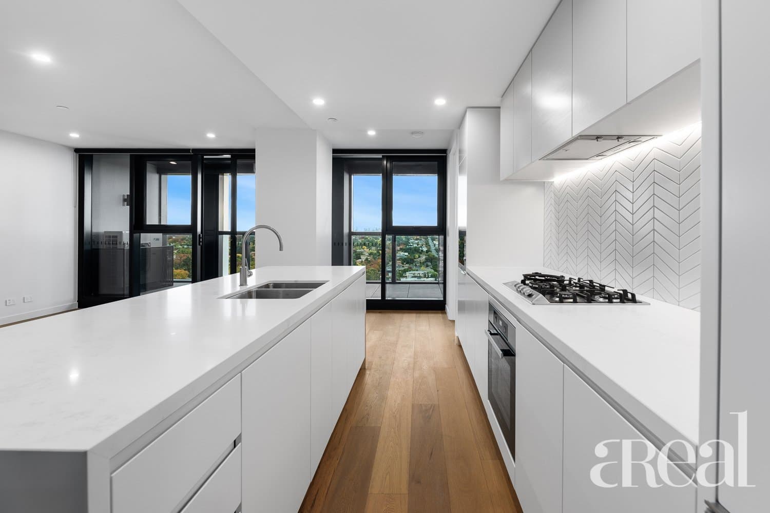 3B Young Street, Box Hill VIC 3128, Box Hill - Thumbnail 2