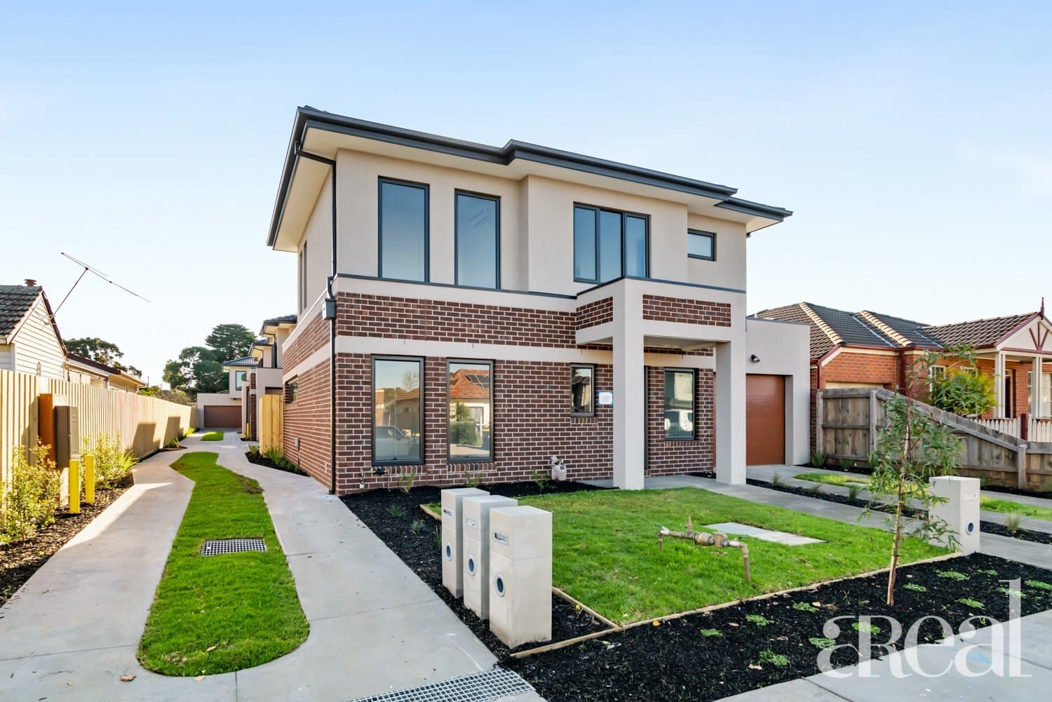 2/15 Manoon Rd, Clayton South, Clayton South - Image 1