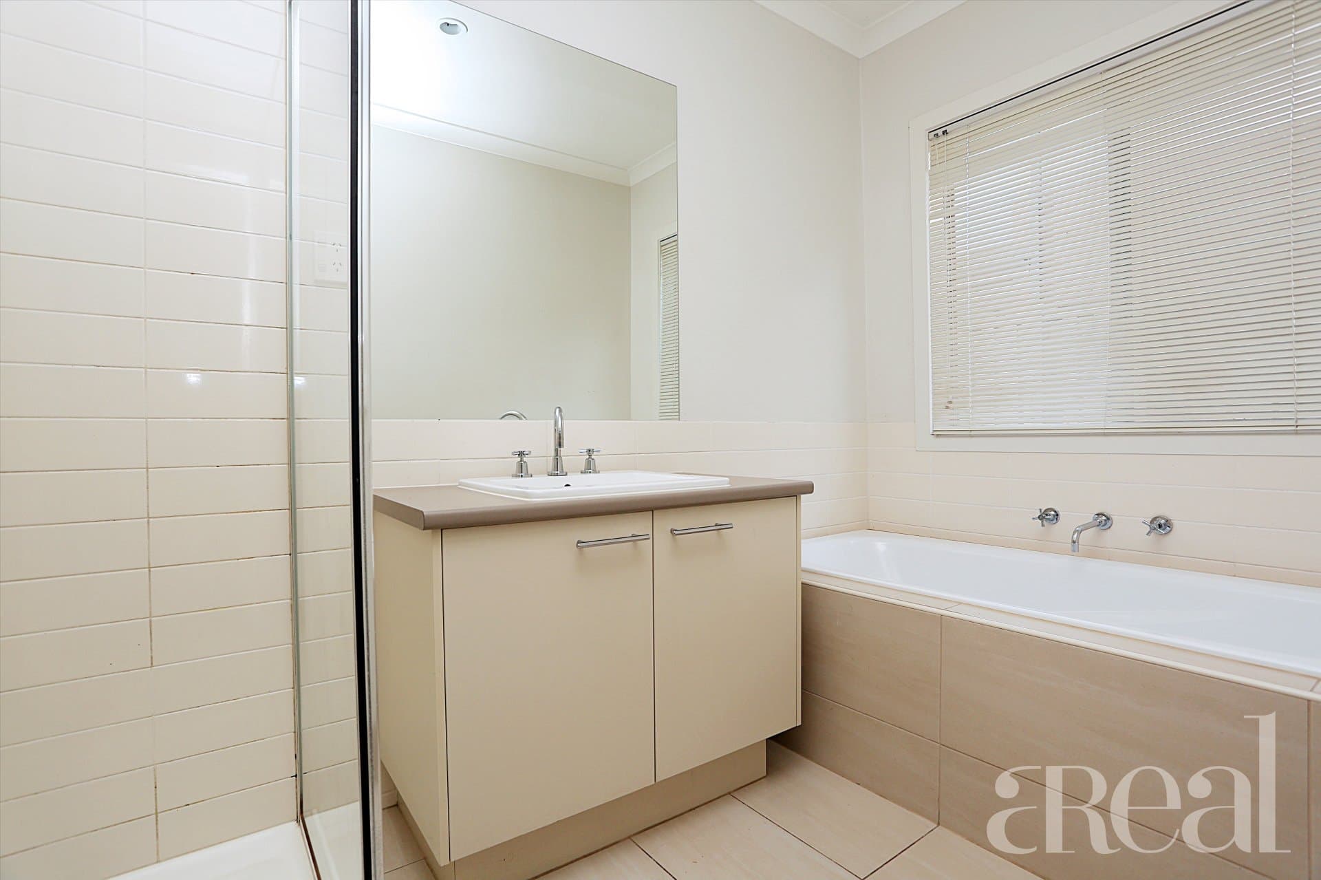 25 Coronat Drive, Williams Landing VIC 3027, Williams Landing - Thumbnail 7
