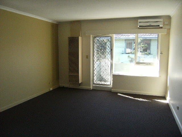 5/2A Loyola Avenue, Brunswick VIC 3056, Brunswick - Thumbnail 4